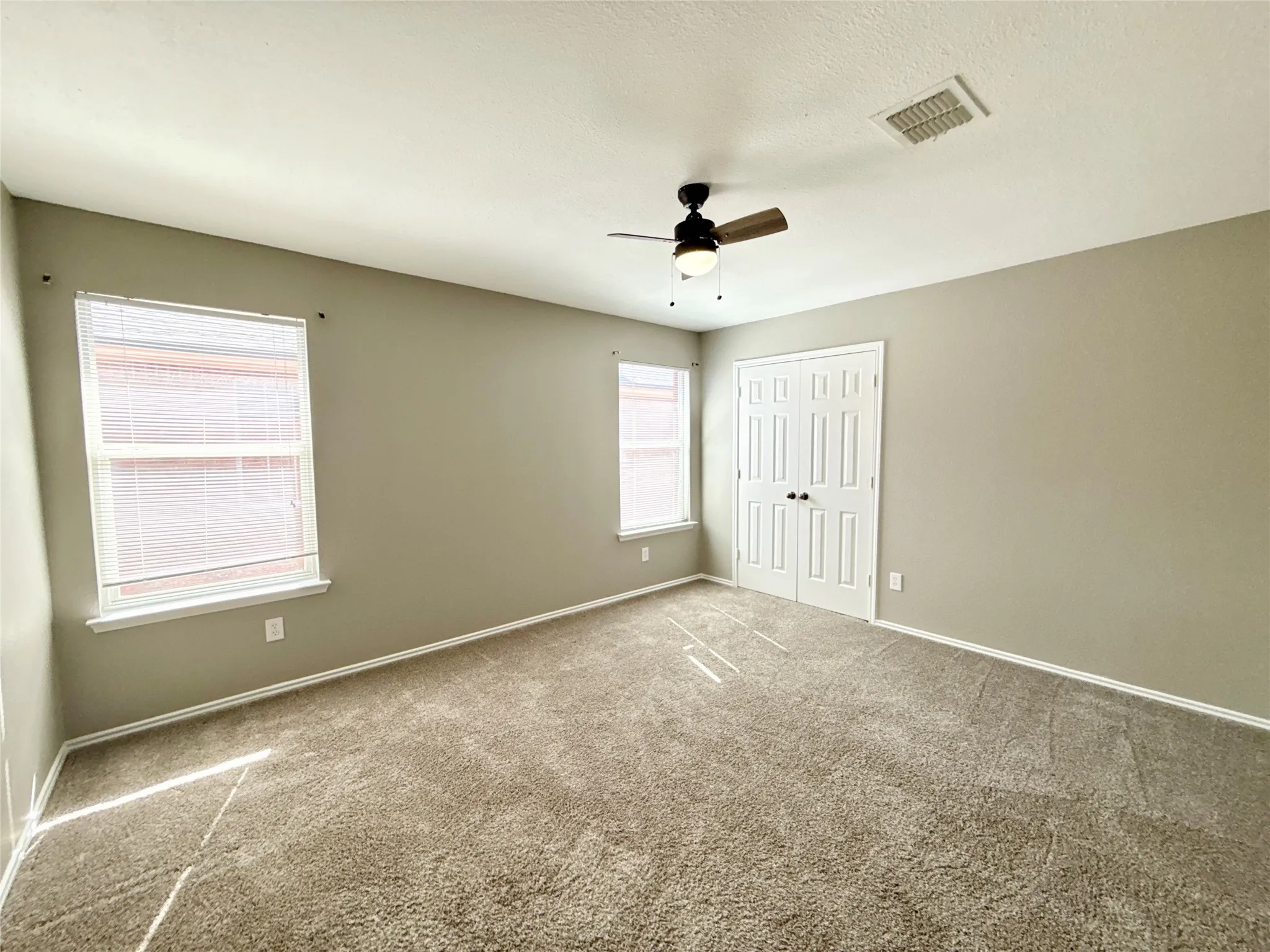 Single Family Residence For Rent in Denton County , 1930 Bishop Hill, Little Elm, Texas 75036, 3 Bedroom, 3 Bathroom, 2 Garage spaces, 2,950 Sqft, built in 2004, mls#21390514, Real Estate Agent in Little Elm, Homes For Rent in Denton county, Homes For Rent in Little Elm, Realtor in Little Elm Texas, Real Estate Brokerage Independent Realty Texas, Luminita Cordes Realtor