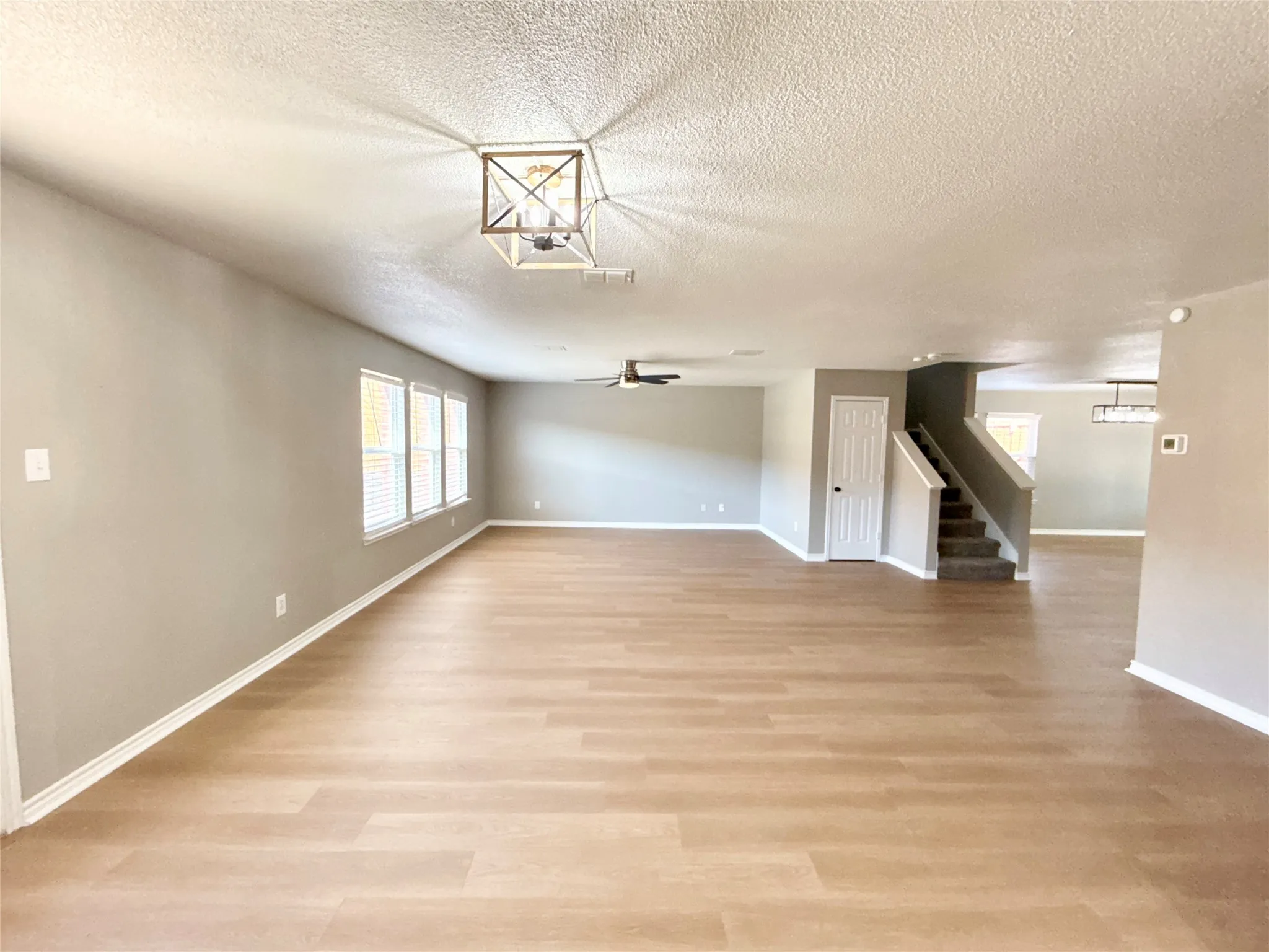 Single Family Residence For Rent in Denton County , 1930 Bishop Hill, Little Elm, Texas 75036, 3 Bedroom, 3 Bathroom, 2 Garage spaces, 2,950 Sqft, built in 2004, mls#21390514, Real Estate Agent in Little Elm, Homes For Rent in Denton county, Homes For Rent in Little Elm, Realtor in Little Elm Texas, Real Estate Brokerage Independent Realty Texas, Luminita Cordes Realtor