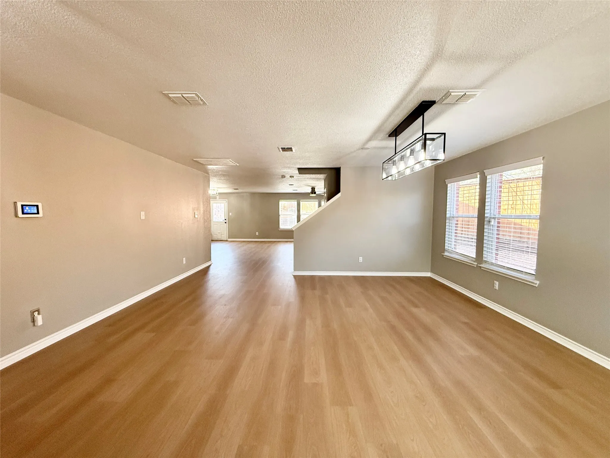 Single Family Residence For Rent in Denton County , 1930 Bishop Hill, Little Elm, Texas 75036, 3 Bedroom, 3 Bathroom, 2 Garage spaces, 2,950 Sqft, built in 2004, mls#21390514, Real Estate Agent in Little Elm, Homes For Rent in Denton county, Homes For Rent in Little Elm, Realtor in Little Elm Texas, Real Estate Brokerage Independent Realty Texas, Luminita Cordes Realtor