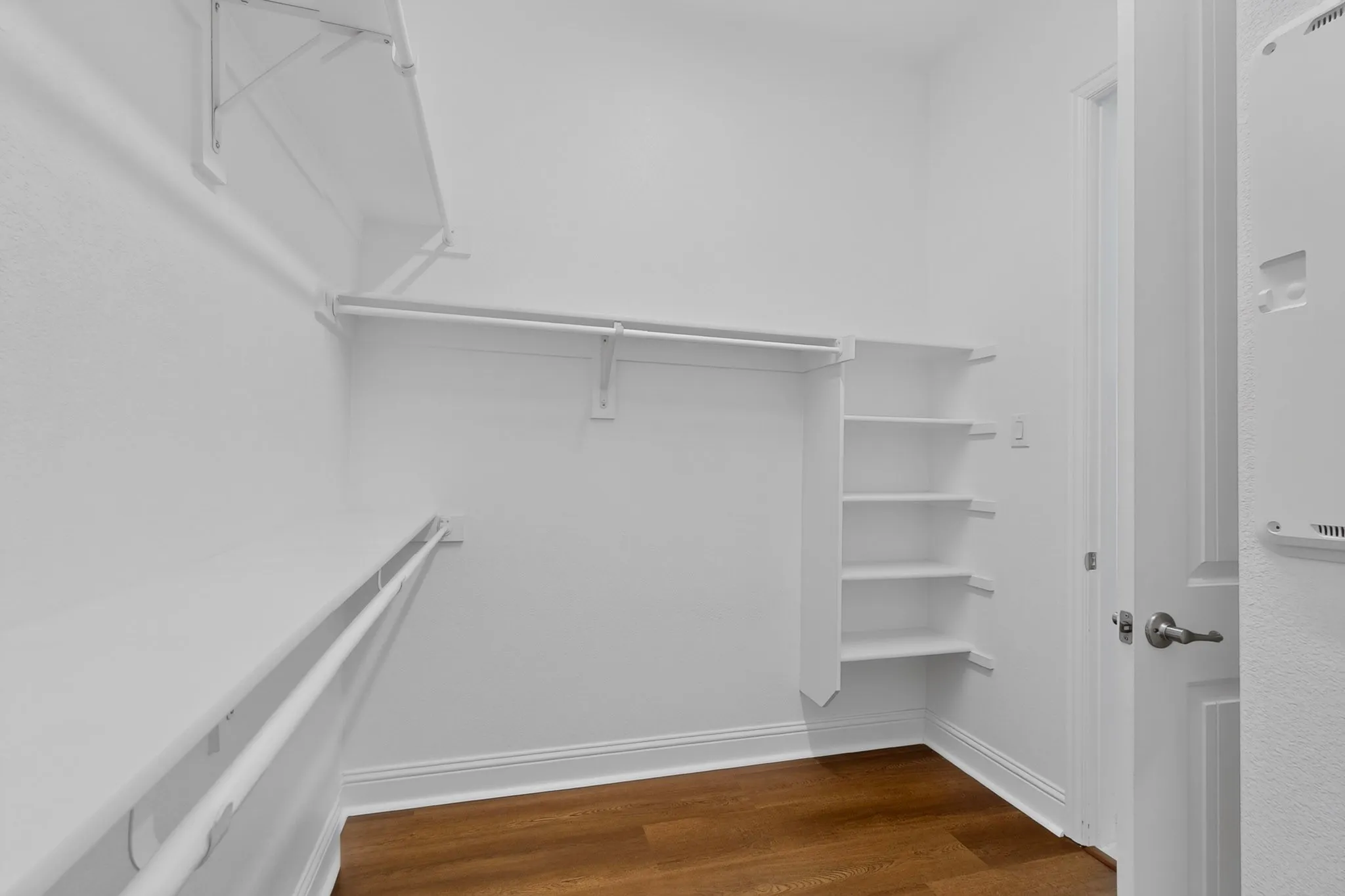 Single Family Residence For Rent in Dallas County , 12779 Friar Street, Farmers Branch, Texas 75234, 3 Bedroom, 2 Bathroom, 1 Garage spaces, 2,212 Sqft, built in 2021, mls#21390516, Real Estate Agent in Farmers Branch, Homes For Rent in Dallas county, Homes For Rent in Farmers Branch, Realtor in Farmers Branch Texas, Real Estate Brokerage Independent Realty Texas, Luminita Cordes Realtor
