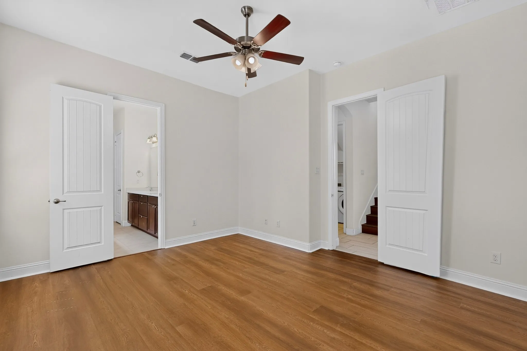 Single Family Residence For Rent in Dallas County , 12779 Friar Street, Farmers Branch, Texas 75234, 3 Bedroom, 2 Bathroom, 1 Garage spaces, 2,212 Sqft, built in 2021, mls#21390516, Real Estate Agent in Farmers Branch, Homes For Rent in Dallas county, Homes For Rent in Farmers Branch, Realtor in Farmers Branch Texas, Real Estate Brokerage Independent Realty Texas, Luminita Cordes Realtor