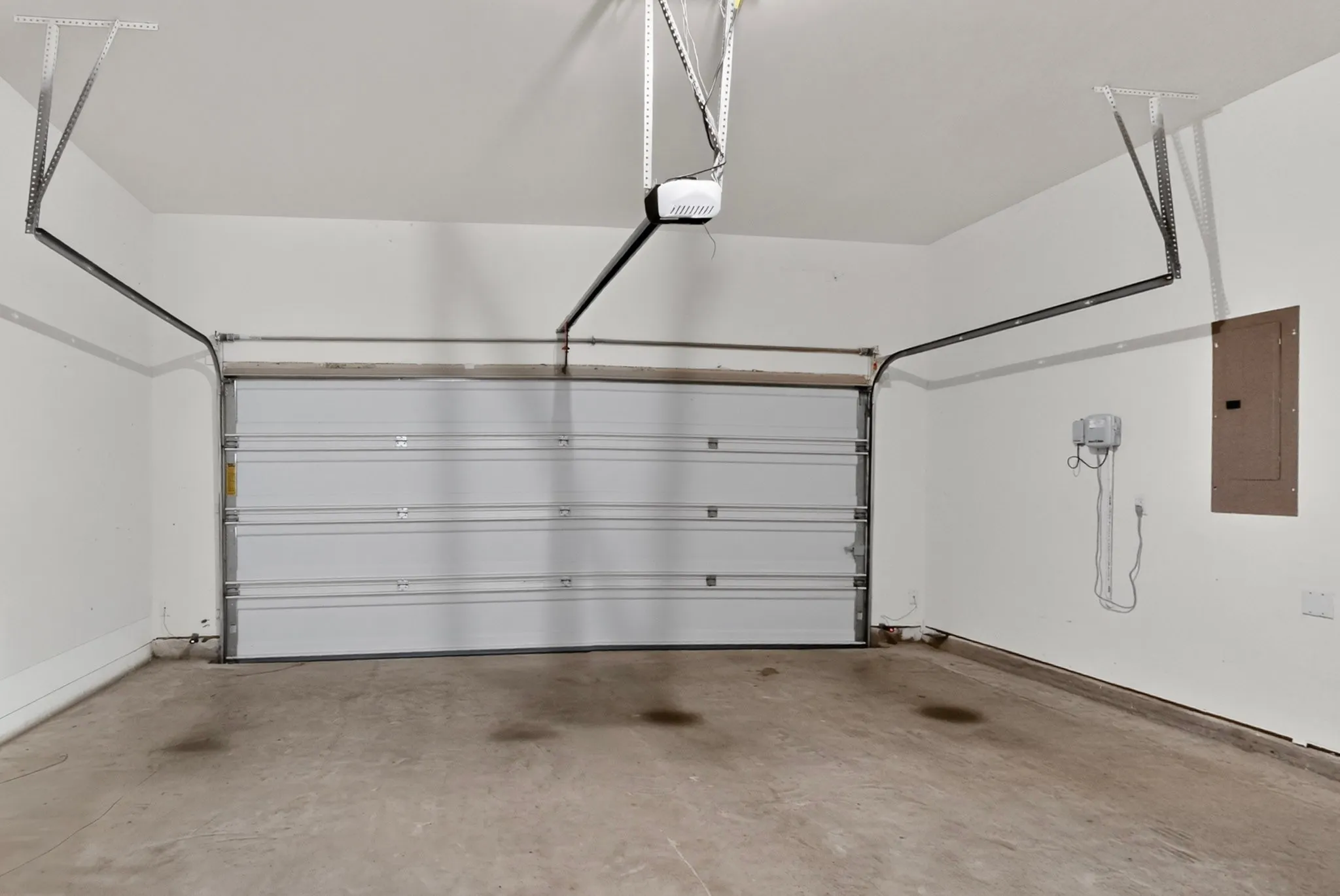 Single Family Residence For Rent in Dallas County , 12779 Friar Street, Farmers Branch, Texas 75234, 3 Bedroom, 2 Bathroom, 1 Garage spaces, 2,212 Sqft, built in 2021, mls#21390516, Real Estate Agent in Farmers Branch, Homes For Rent in Dallas county, Homes For Rent in Farmers Branch, Realtor in Farmers Branch Texas, Real Estate Brokerage Independent Realty Texas, Luminita Cordes Realtor