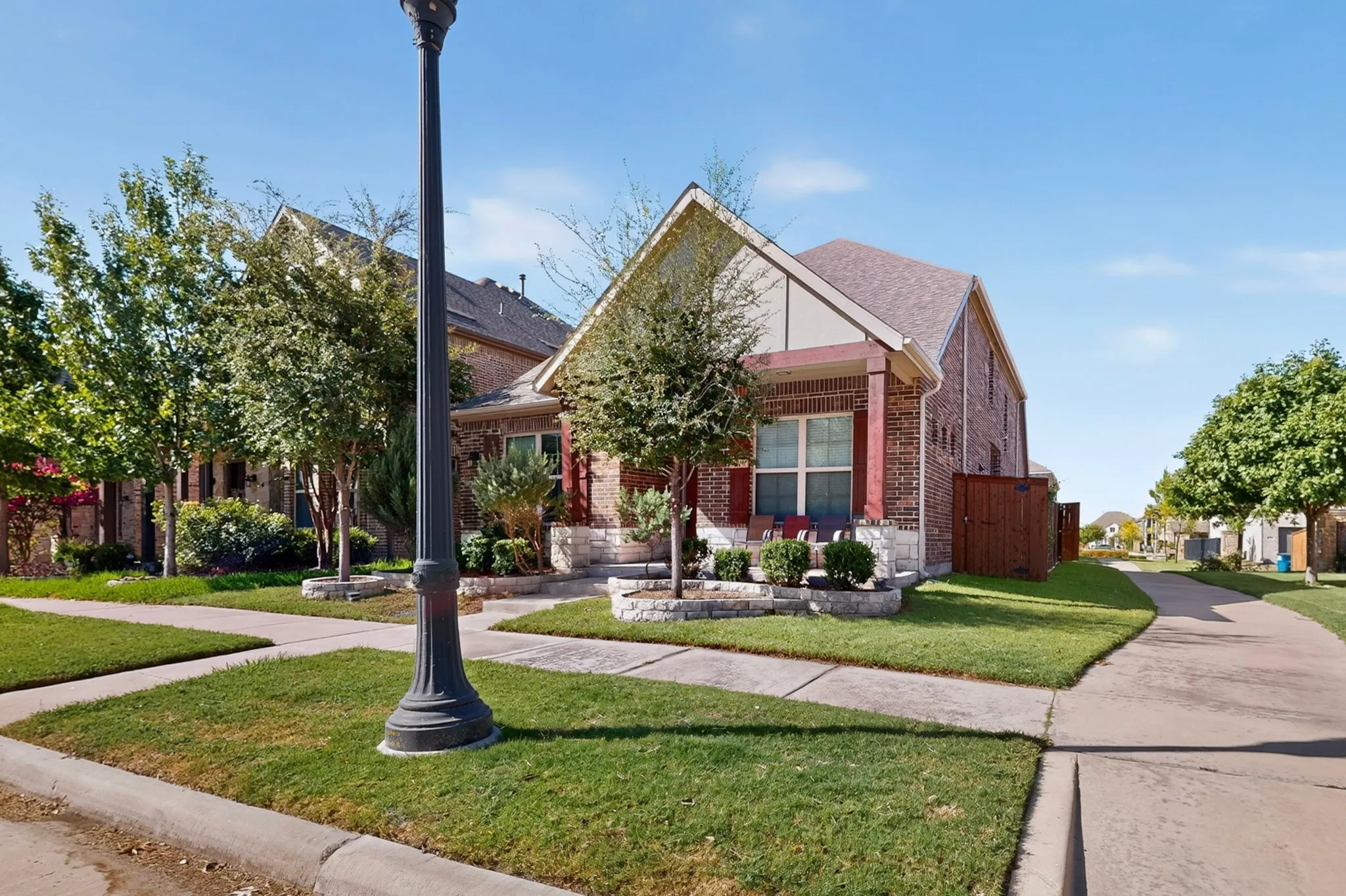 Single Family Residence For Rent in Dallas County , 12779 Friar Street, Farmers Branch, Texas 75234, 3 Bedroom, 2 Bathroom, 1 Garage spaces, 2,212 Sqft, built in 2021, mls#21390516, Real Estate Agent in Farmers Branch, Homes For Rent in Dallas county, Homes For Rent in Farmers Branch, Realtor in Farmers Branch Texas, Real Estate Brokerage Independent Realty Texas, Luminita Cordes Realtor
