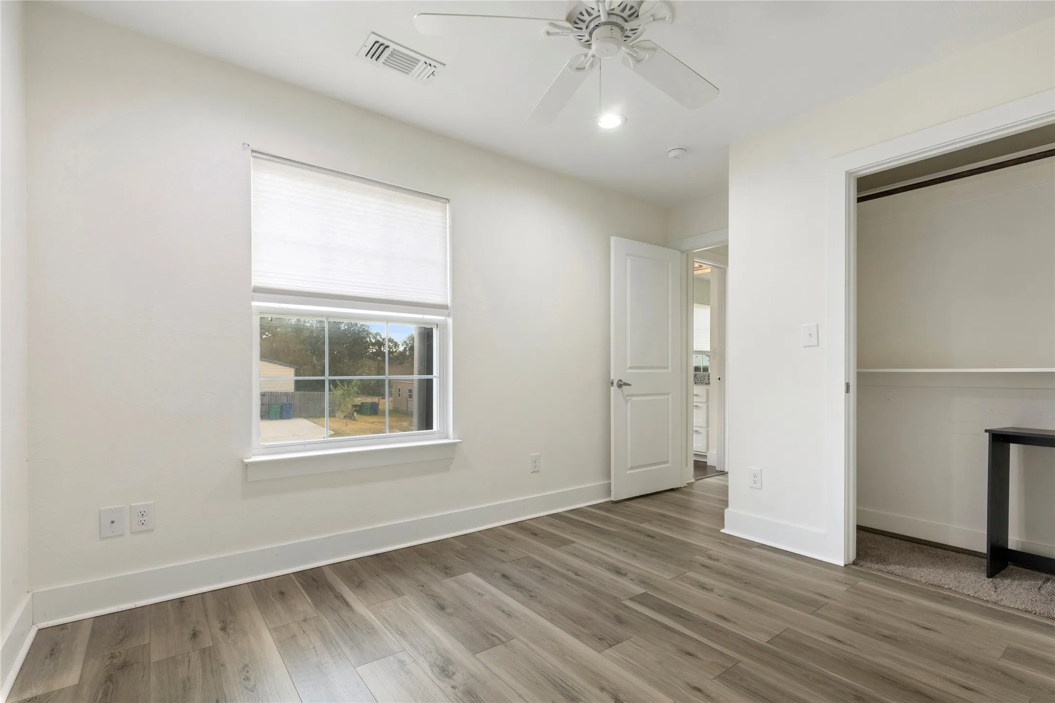 Single Family Residence For Sale in Grayson County , 406 William Street, Pottsboro, Texas 75076, 3 Bedroom, 3 Bathroom, 2 Garage spaces, 1,554 Sqft, built in 2020, mls#21390450, Real Estate Agent in Pottsboro, Homes For Sale in Grayson county, Homes For Sale in Pottsboro, Realtor in Pottsboro Texas, Real Estate Brokerage Independent Realty Texas, Luminita Cordes Realtor
