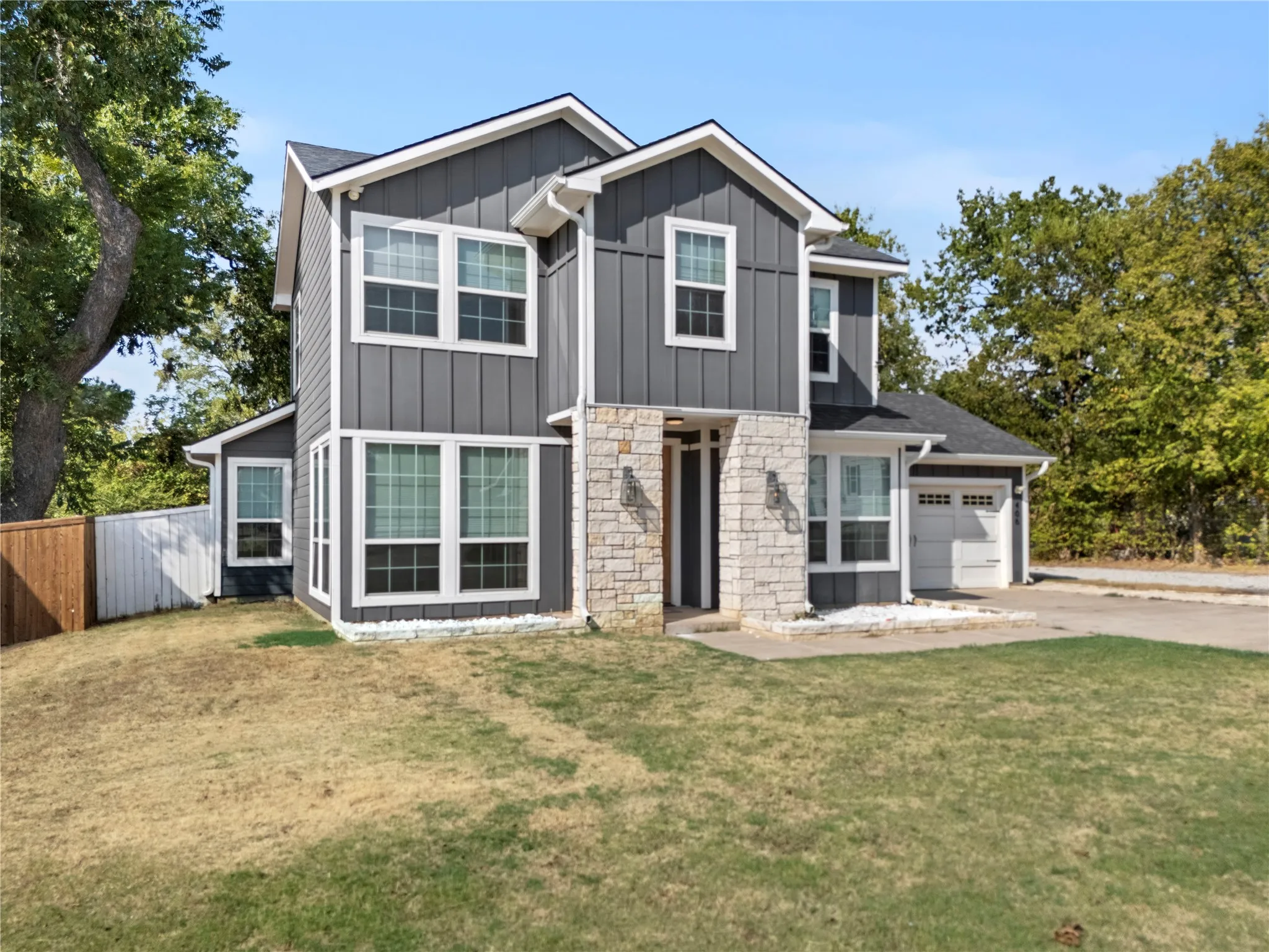 Single Family Residence For Sale