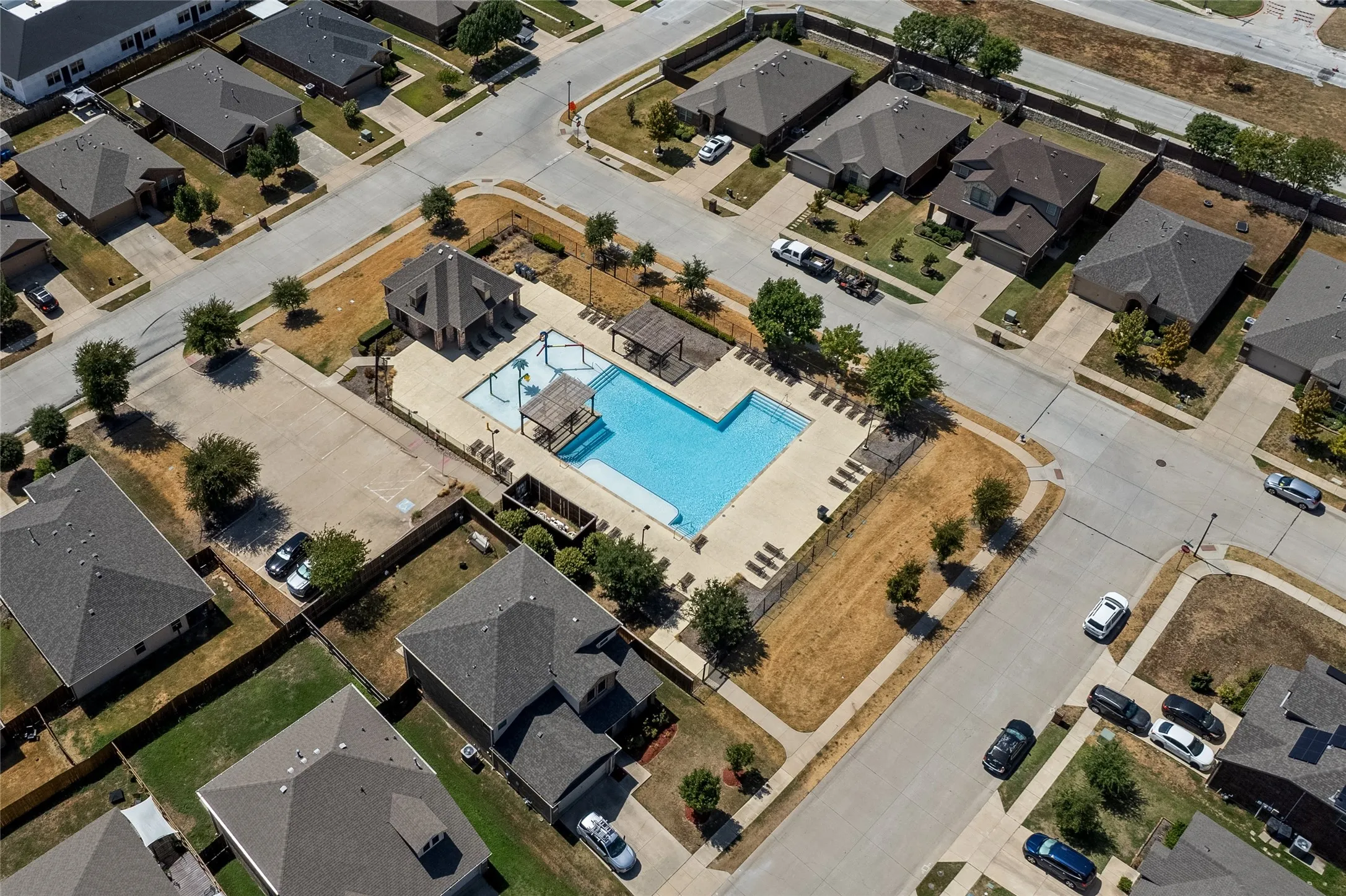 Neighborhood Amenities