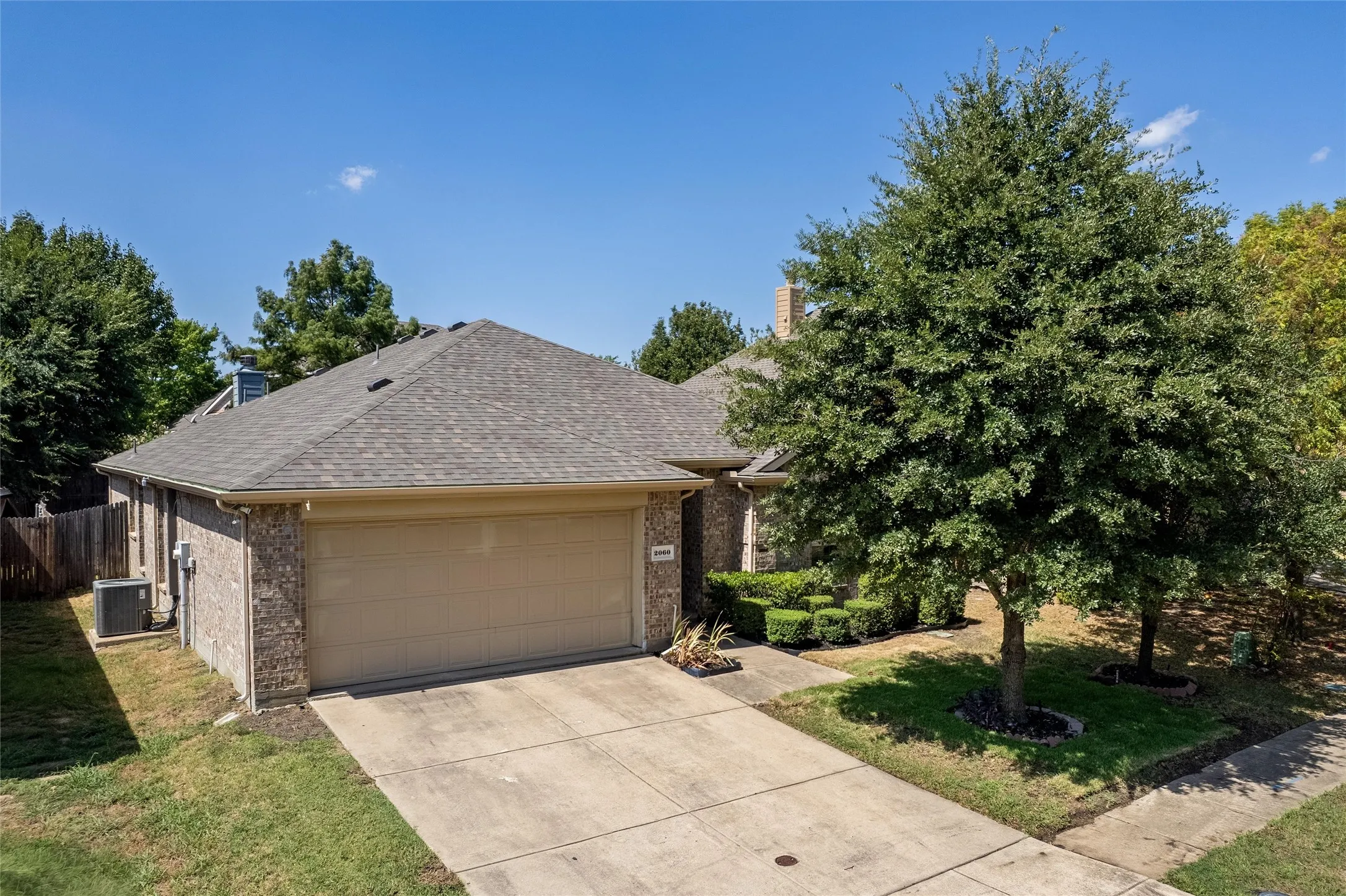 Single Family Residence For Sale in Collin County , 2060 Meadow Park Drive, Princeton, Texas 75407, 3 Bedroom, 2 Bathroom, 2 Garage spaces, 1,686 Sqft, built in 2012, mls#21387055, Real Estate Agent in Princeton, Homes For Sale in Collin county, Homes For Sale in Princeton, Realtor in Princeton Texas, Real Estate Brokerage Independent Realty Texas, Luminita Cordes Realtor