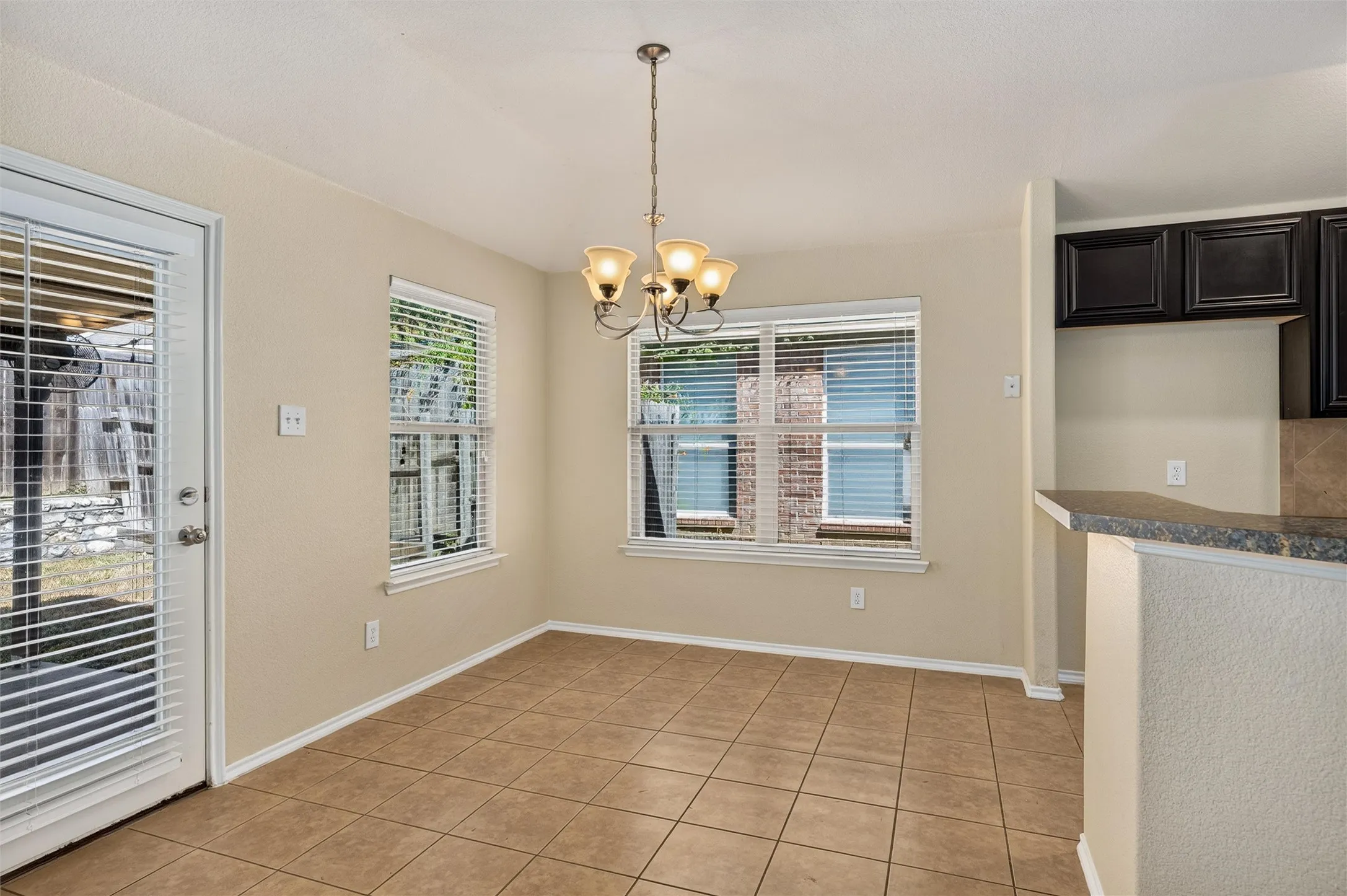 Single Family Residence For Sale in Collin County , 2060 Meadow Park Drive, Princeton, Texas 75407, 3 Bedroom, 2 Bathroom, 2 Garage spaces, 1,686 Sqft, built in 2012, mls#21387055, Real Estate Agent in Princeton, Homes For Sale in Collin county, Homes For Sale in Princeton, Realtor in Princeton Texas, Real Estate Brokerage Independent Realty Texas, Luminita Cordes Realtor