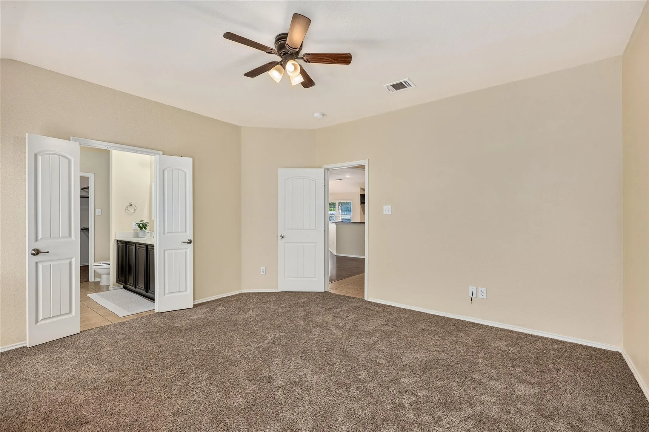 Single Family Residence For Sale in Collin County , 2060 Meadow Park Drive, Princeton, Texas 75407, 3 Bedroom, 2 Bathroom, 2 Garage spaces, 1,686 Sqft, built in 2012, mls#21387055, Real Estate Agent in Princeton, Homes For Sale in Collin county, Homes For Sale in Princeton, Realtor in Princeton Texas, Real Estate Brokerage Independent Realty Texas, Luminita Cordes Realtor