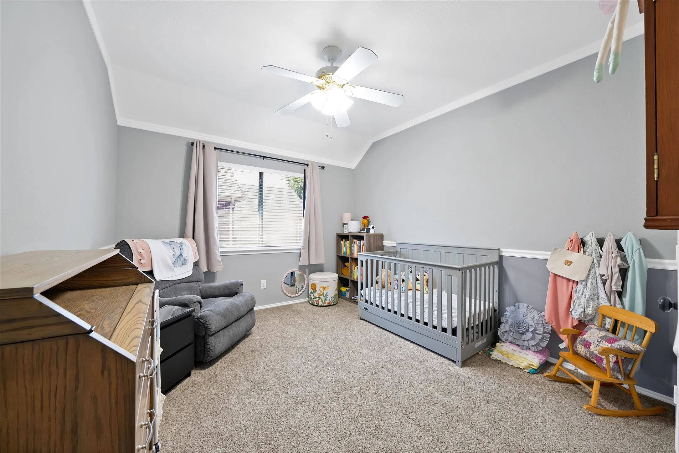 Single Family Residence For Sale in Tarrant County , 505 Victory Lane, Mansfield, Texas 76063, 4 Bedroom, 2 Bathroom, 2 Garage spaces, 2,356 Sqft, built in 2003, mls#21390460, Real Estate Agent in Mansfield, Homes For Sale in Tarrant county, Homes For Sale in Mansfield, Realtor in Mansfield Texas, Real Estate Brokerage Independent Realty Texas, Luminita Cordes Realtor
