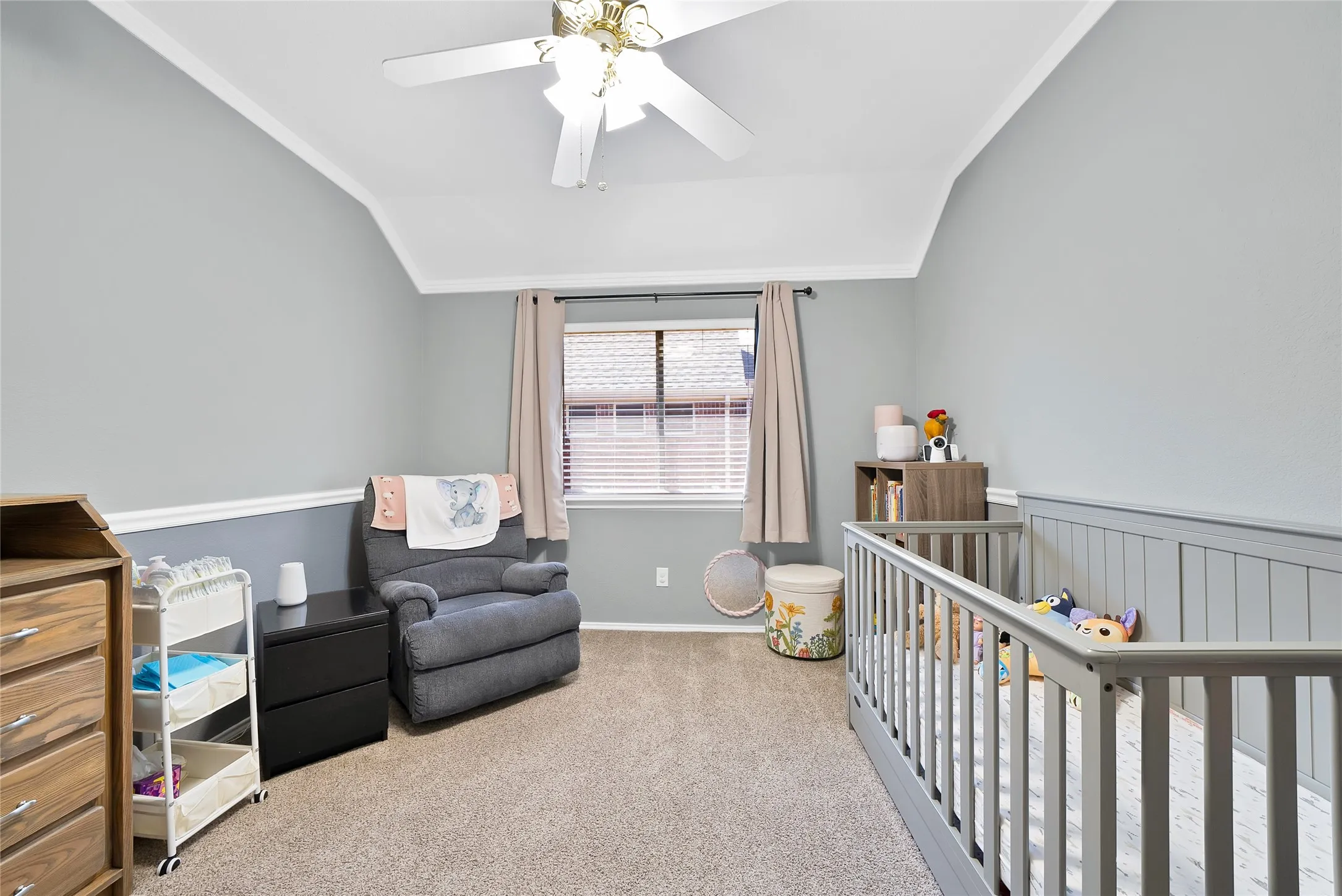 Single Family Residence For Sale in Tarrant County , 505 Victory Lane, Mansfield, Texas 76063, 4 Bedroom, 2 Bathroom, 2 Garage spaces, 2,356 Sqft, built in 2003, mls#21390460, Real Estate Agent in Mansfield, Homes For Sale in Tarrant county, Homes For Sale in Mansfield, Realtor in Mansfield Texas, Real Estate Brokerage Independent Realty Texas, Luminita Cordes Realtor