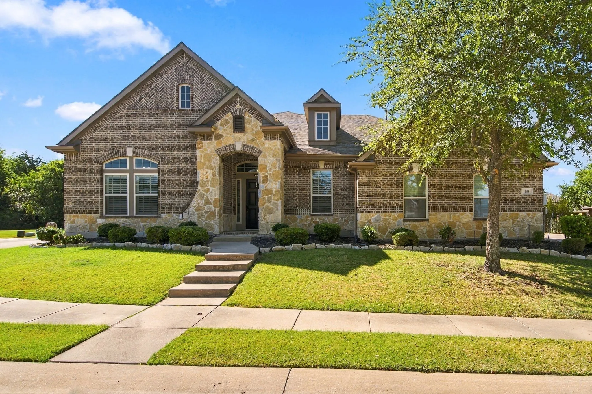 Single Family Residence For Sale in Collin County , 506 Longfellow Lane, Fairview, Texas 75069, 4 Bedroom, 5 Bathroom, 3 Garage spaces, 3,231 Sqft, built in 2010, mls#21390459, Real Estate Agent in Fairview, Homes For Sale in Collin county, Homes For Sale in Fairview, Realtor in Fairview Texas, Real Estate Brokerage Independent Realty Texas, Luminita Cordes Realtor