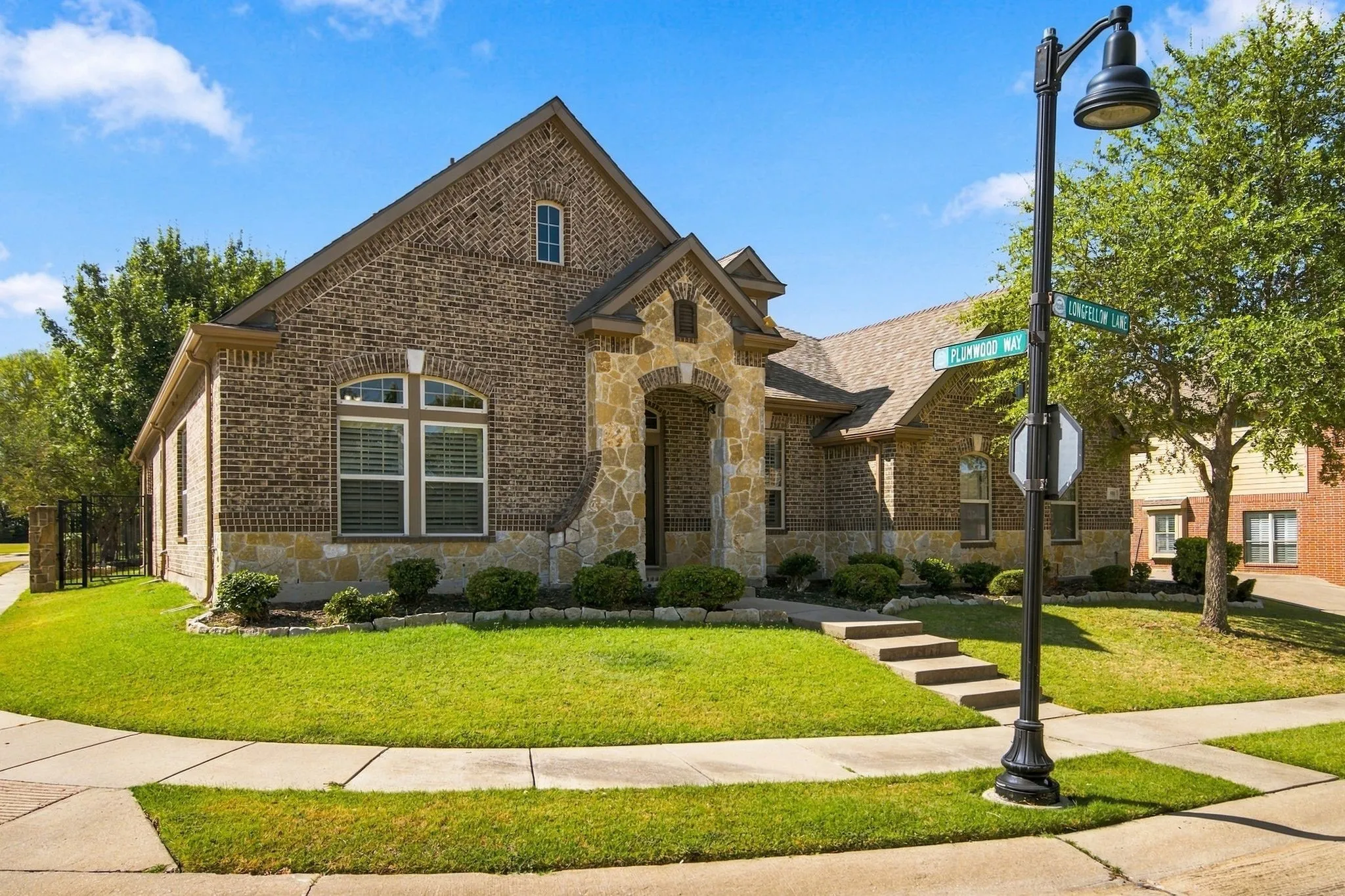 Single Family Residence For Sale in Collin County , 506 Longfellow Lane, Fairview, Texas 75069, 4 Bedroom, 5 Bathroom, 3 Garage spaces, 3,231 Sqft, built in 2010, mls#21390459, Real Estate Agent in Fairview, Homes For Sale in Collin county, Homes For Sale in Fairview, Realtor in Fairview Texas, Real Estate Brokerage Independent Realty Texas, Luminita Cordes Realtor