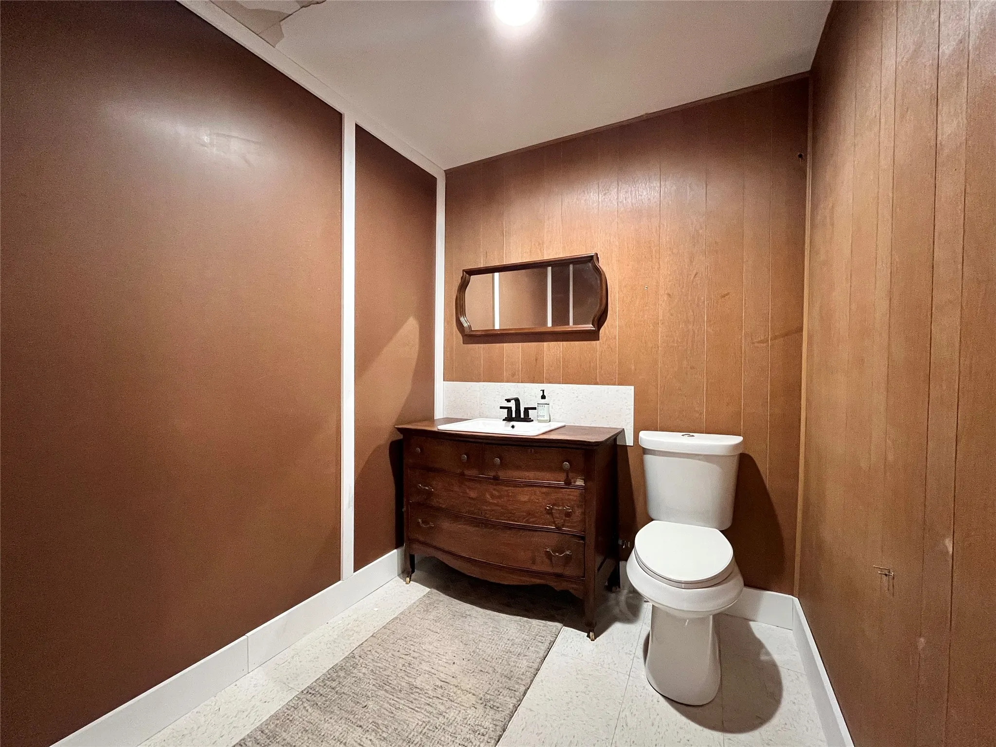 Single Family Residence For Sale in Montague County , 3673 FM 103, Nocona, Texas 76255, 2 Bedroom, 2 Bathroom, Garage spaces, 7,000 Sqft, built in 1924, mls#21390521, Real Estate Agent in Nocona, Homes For Sale in Montague county, Homes For Sale in Nocona, Realtor in Nocona Texas, Real Estate Brokerage Independent Realty Texas, Luminita Cordes Realtor