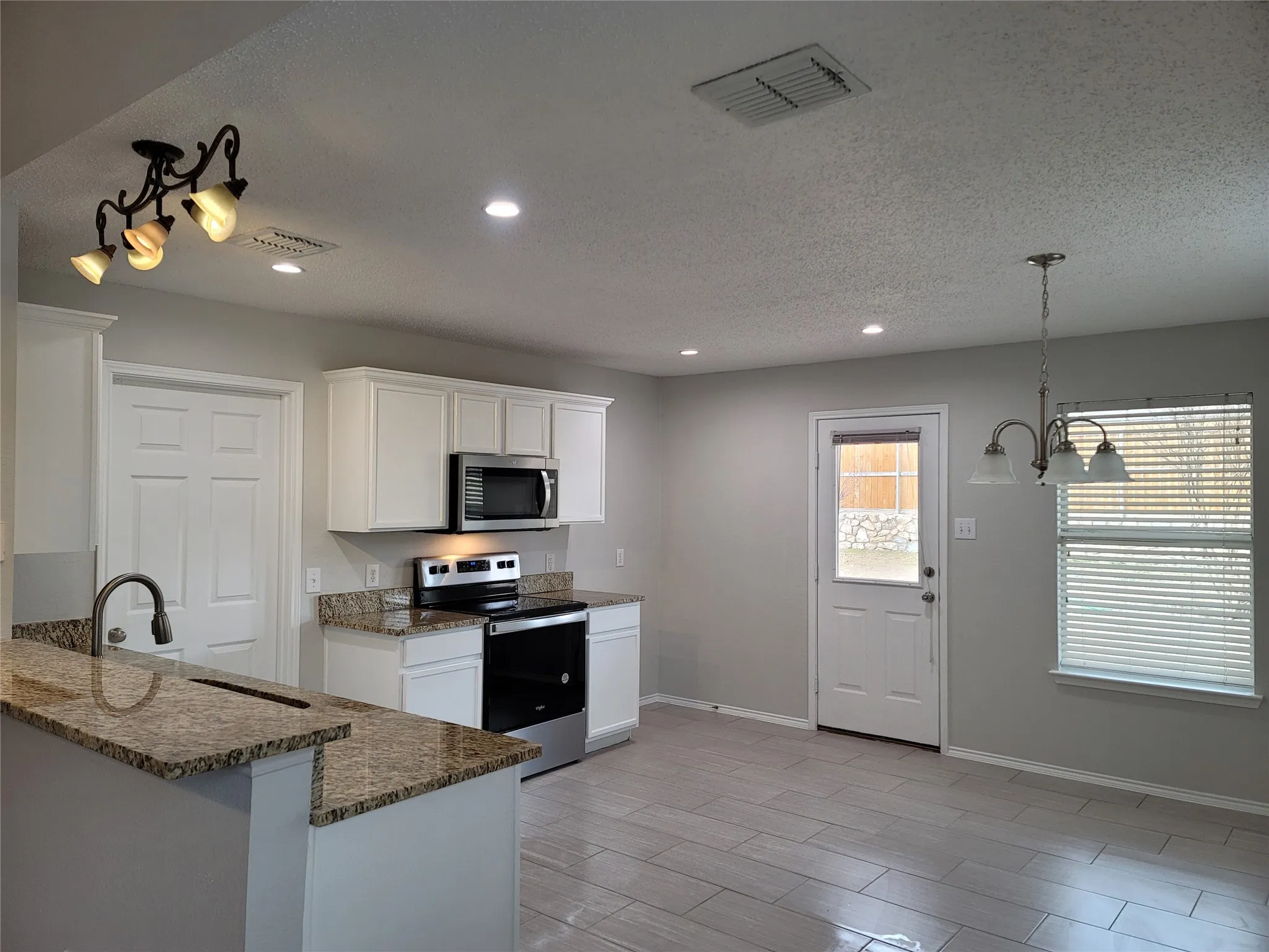 Single Family Residence For Rent in Collin County , 1706 Willow Way, Anna, Texas 75409, 0, 2 Bathroom, 2 Garage spaces, 1,620 Sqft, built in 2003, mls#21390526, Real Estate Agent in Anna, Homes For Rent in Collin county, Homes For Rent in Anna, Realtor in Anna Texas, Real Estate Brokerage Independent Realty Texas, Luminita Cordes Realtor