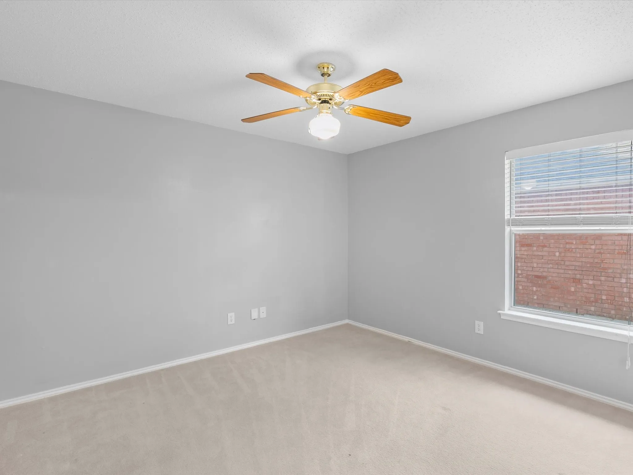 Single Family Residence For Rent in Dallas County , 616 Renaissance Place, Cedar Hill, Texas 75104, 2 Bedroom, 2 Bathroom, 2 Garage spaces, 1,341 Sqft, built in 1994, mls#21390533, Real Estate Agent in Cedar Hill, Homes For Rent in Dallas county, Homes For Rent in Cedar Hill, Realtor in Cedar Hill Texas, Real Estate Brokerage Independent Realty Texas, Luminita Cordes Realtor