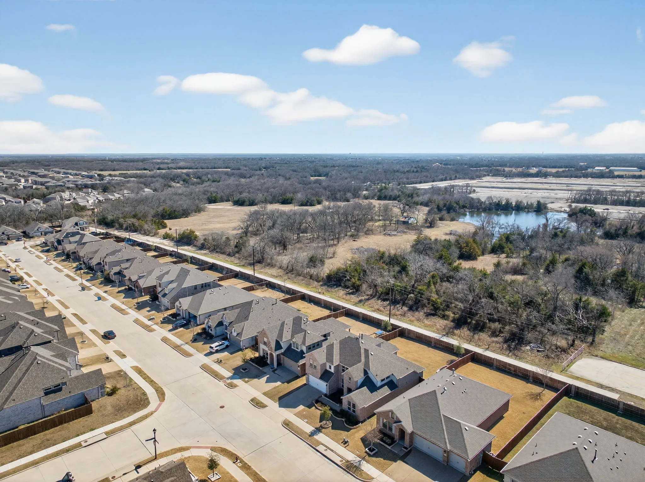 Single Family Residence For Sale in Collin County , 3914 Blue Stem Boulevard, Melissa, Texas 75454, 4 Bedroom, 3 Bathroom, 2 Garage spaces, 3,371 Sqft, built in 2022, mls#21390535, Real Estate Agent in Melissa, Homes For Sale in Collin county, Homes For Sale in Melissa, Realtor in Melissa Texas, Real Estate Brokerage Independent Realty Texas, Luminita Cordes Realtor