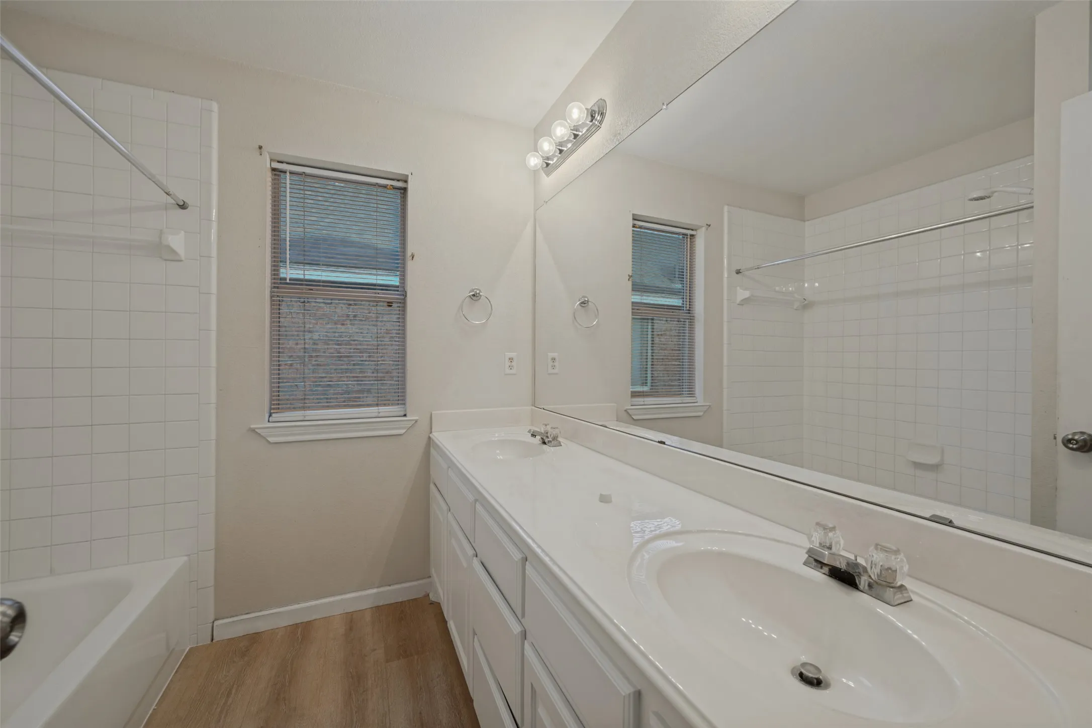 Guest bath with double sinks