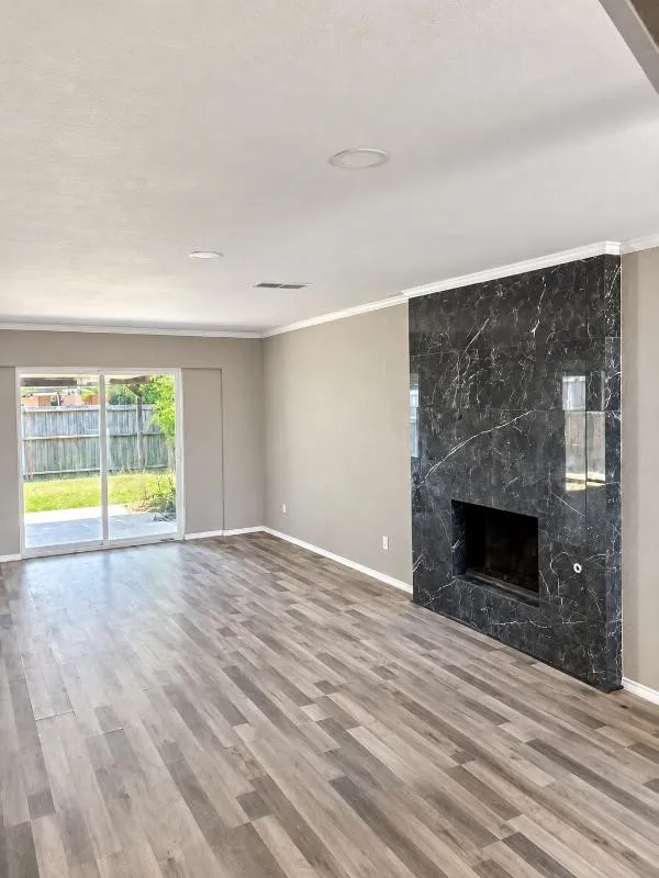 Single Family Residence For Sale in Dallas County , 7426 Elderberry Lane, Dallas, Texas 75249, 4 Bedroom, 3 Bathroom, 2 Garage spaces, 1,902 Sqft, built in 1979, mls#21379143, Real Estate Agent in Dallas, Homes For Sale in Dallas county, Homes For Sale in Dallas, Realtor in Dallas Texas, Real Estate Brokerage Independent Realty Texas, Luminita Cordes Realtor