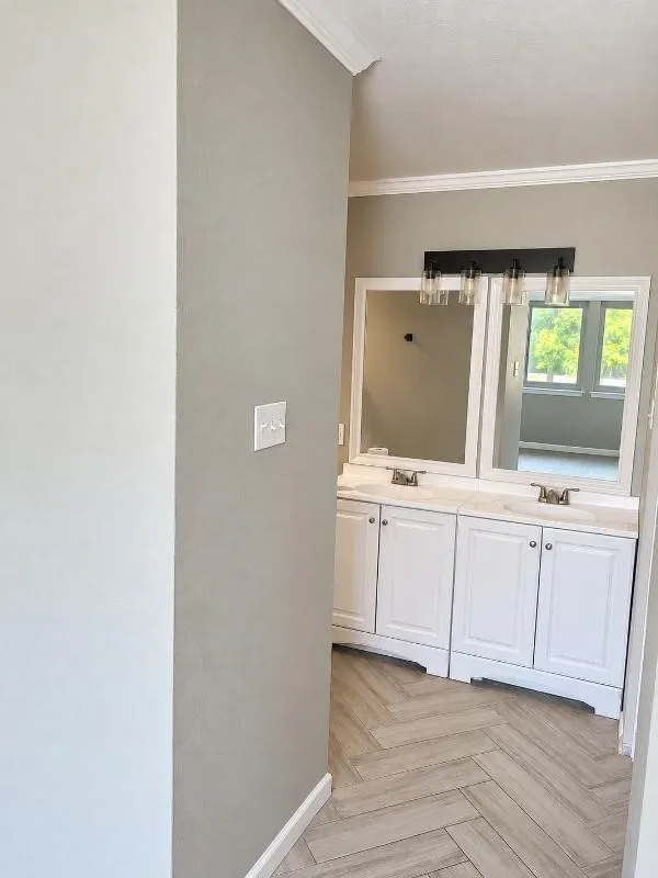 Single Family Residence For Sale in Dallas County , 7426 Elderberry Lane, Dallas, Texas 75249, 4 Bedroom, 3 Bathroom, 2 Garage spaces, 1,902 Sqft, built in 1979, mls#21379143, Real Estate Agent in Dallas, Homes For Sale in Dallas county, Homes For Sale in Dallas, Realtor in Dallas Texas, Real Estate Brokerage Independent Realty Texas, Luminita Cordes Realtor