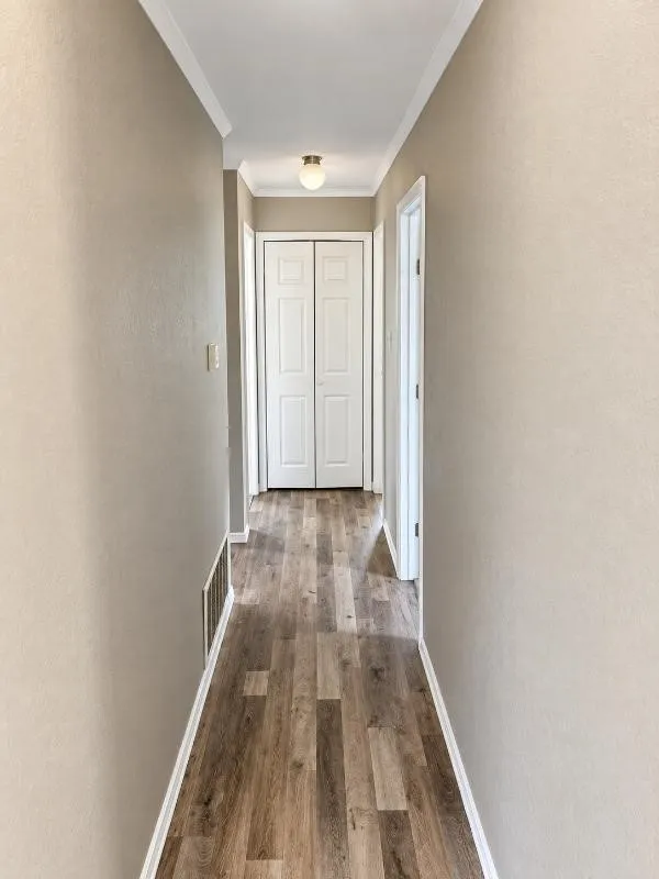 Single Family Residence For Sale in Dallas County , 7426 Elderberry Lane, Dallas, Texas 75249, 4 Bedroom, 3 Bathroom, 2 Garage spaces, 1,902 Sqft, built in 1979, mls#21379143, Real Estate Agent in Dallas, Homes For Sale in Dallas county, Homes For Sale in Dallas, Realtor in Dallas Texas, Real Estate Brokerage Independent Realty Texas, Luminita Cordes Realtor
