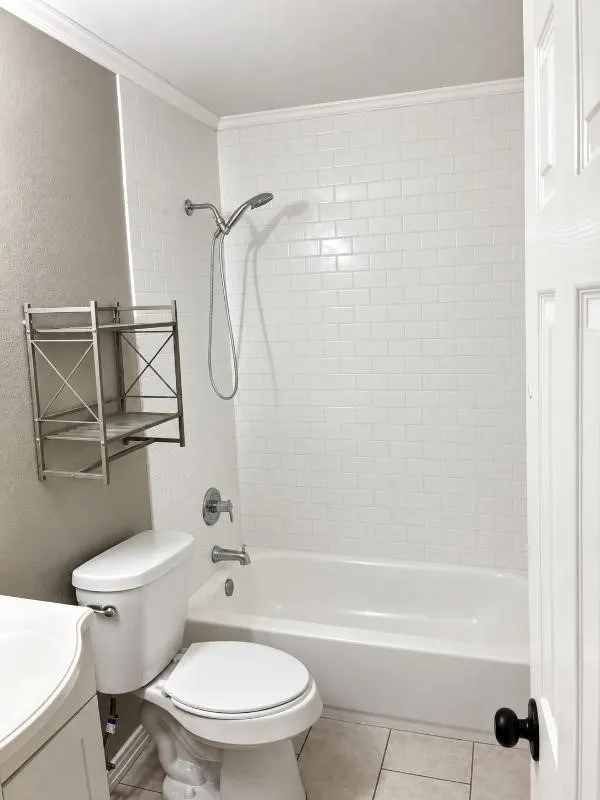 Single Family Residence For Sale in Dallas County , 7426 Elderberry Lane, Dallas, Texas 75249, 4 Bedroom, 3 Bathroom, 2 Garage spaces, 1,902 Sqft, built in 1979, mls#21379143, Real Estate Agent in Dallas, Homes For Sale in Dallas county, Homes For Sale in Dallas, Realtor in Dallas Texas, Real Estate Brokerage Independent Realty Texas, Luminita Cordes Realtor