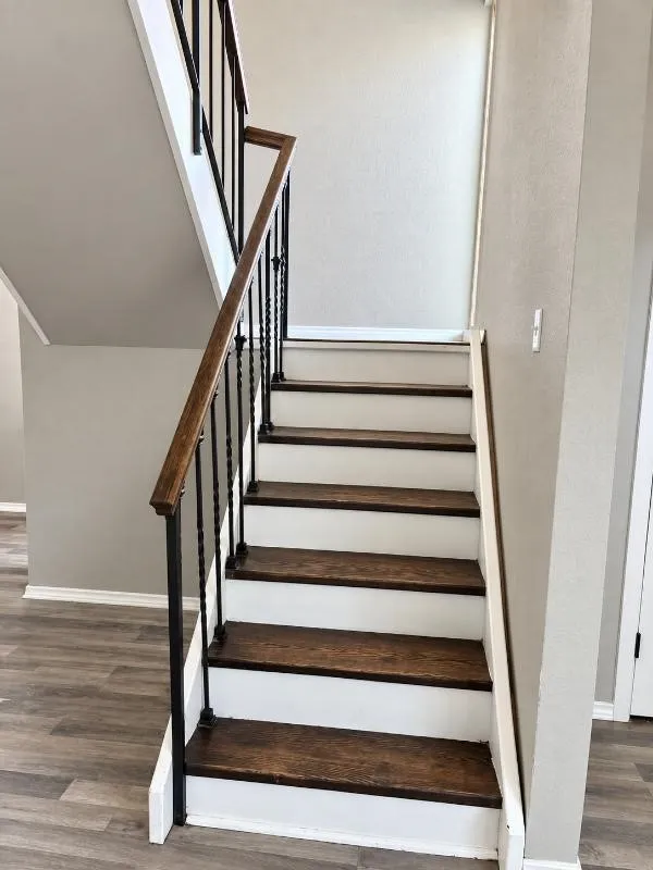 Single Family Residence For Sale in Dallas County , 7426 Elderberry Lane, Dallas, Texas 75249, 4 Bedroom, 3 Bathroom, 2 Garage spaces, 1,902 Sqft, built in 1979, mls#21379143, Real Estate Agent in Dallas, Homes For Sale in Dallas county, Homes For Sale in Dallas, Realtor in Dallas Texas, Real Estate Brokerage Independent Realty Texas, Luminita Cordes Realtor