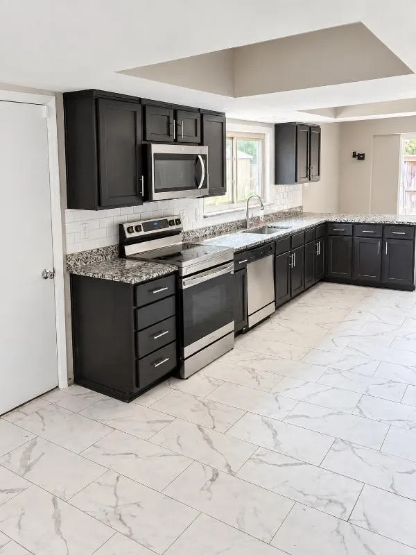Single Family Residence For Sale in Dallas County , 7426 Elderberry Lane, Dallas, Texas 75249, 4 Bedroom, 3 Bathroom, 2 Garage spaces, 1,902 Sqft, built in 1979, mls#21379143, Real Estate Agent in Dallas, Homes For Sale in Dallas county, Homes For Sale in Dallas, Realtor in Dallas Texas, Real Estate Brokerage Independent Realty Texas, Luminita Cordes Realtor