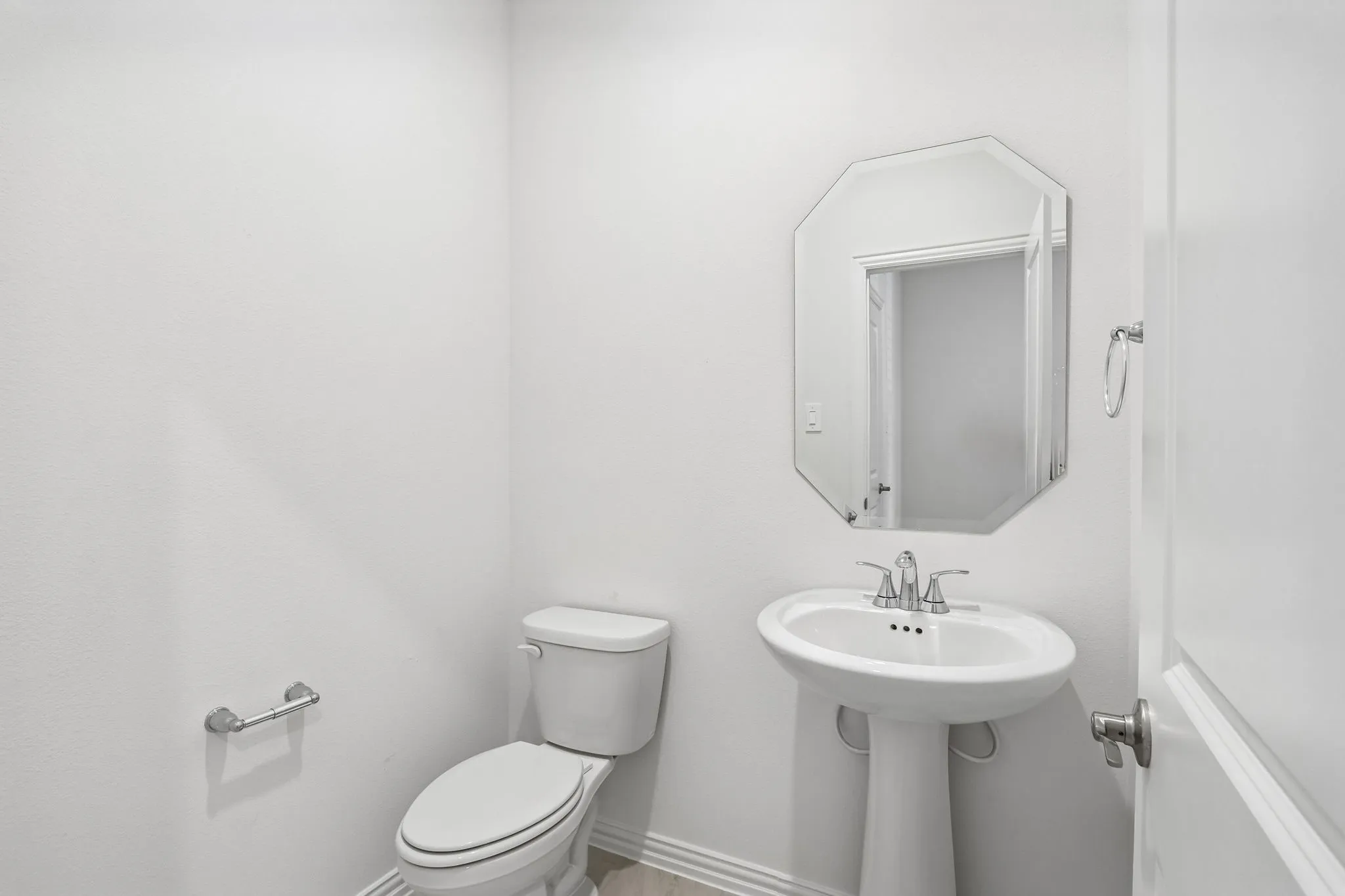 Photo is not of the actual home, but is an inspirational photo of builder’s model home and may depict options, furnishings, and/or decorator features that are not included.