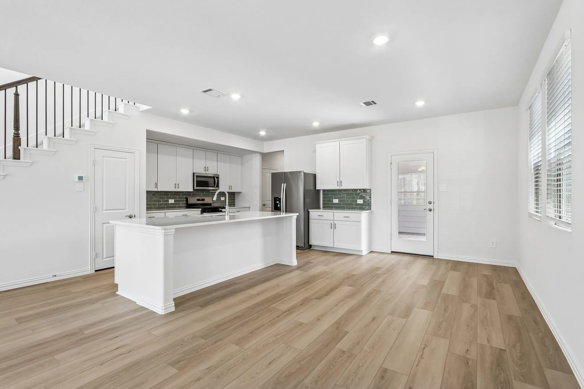 Photo is not of the actual home, but is an inspirational photo of builder’s model home and may depict options, furnishings, and/or decorator features that are not included.