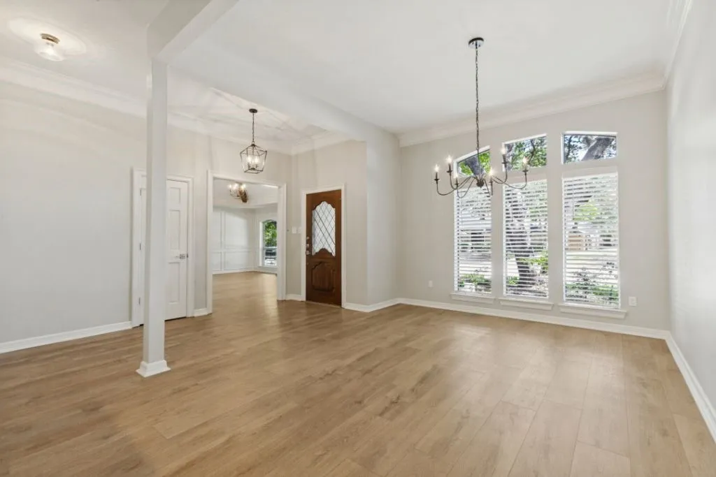 Single Family Residence For Sale in Collin County , 17715 Voss Road, Dallas, Texas 75287, 4 Bedroom, 3 Bathroom, 2 Garage spaces, 2,654 Sqft, built in 1984, mls#21390490, Real Estate Agent in Dallas, Homes For Sale in Collin county, Homes For Sale in Dallas, Realtor in Dallas Texas, Real Estate Brokerage Independent Realty Texas, Luminita Cordes Realtor