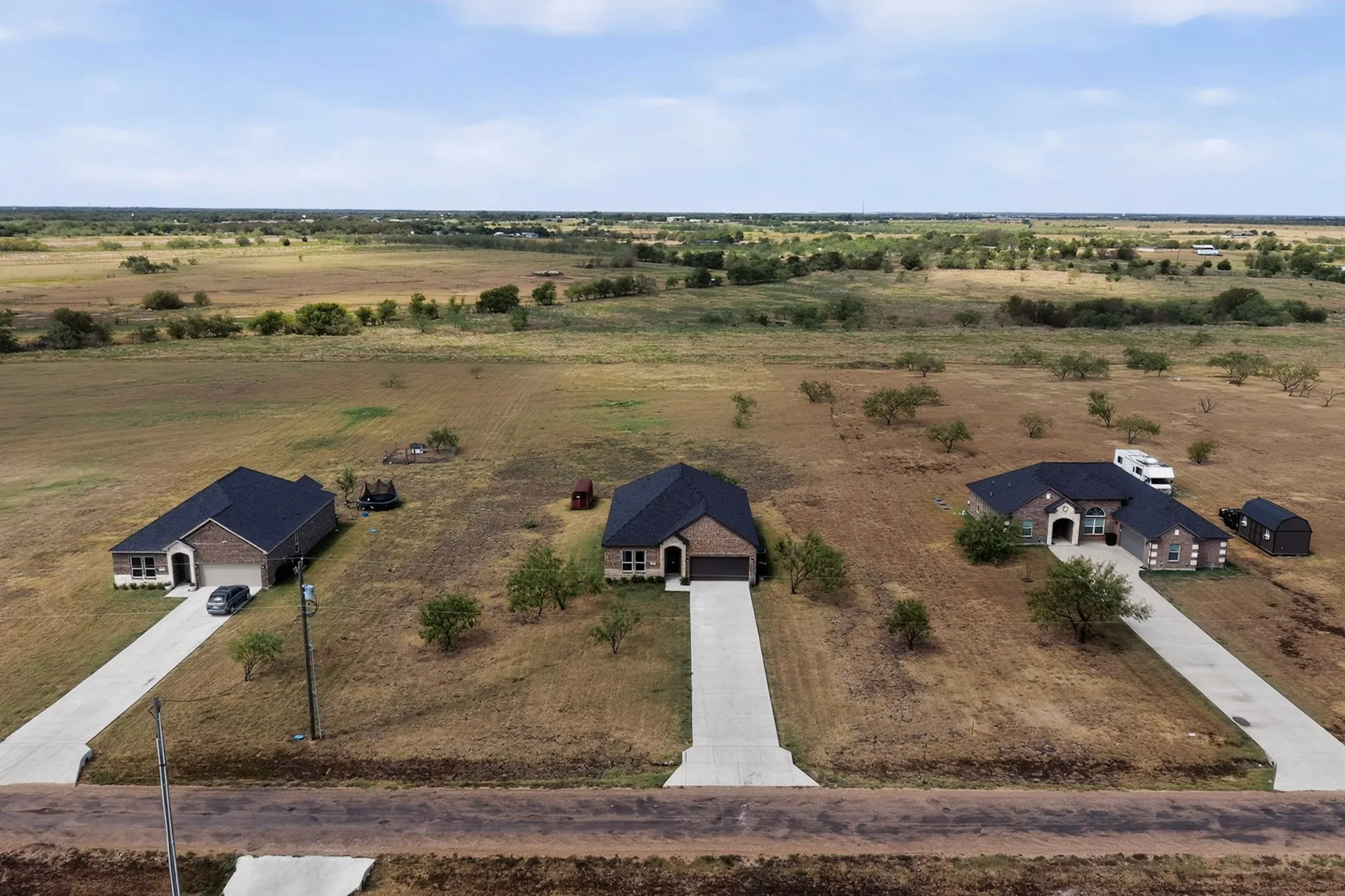 Single Family Residence For Sale in Navarro County , 925 Genesis Road, Rice, Texas 75155, 4 Bedroom, 3 Bathroom, 2 Garage spaces, 1,908 Sqft, built in 2025, mls#21390537, Real Estate Agent in Rice, Homes For Sale in Navarro county, Homes For Sale in Rice, Realtor in Rice Texas, Real Estate Brokerage Independent Realty Texas, Luminita Cordes Realtor