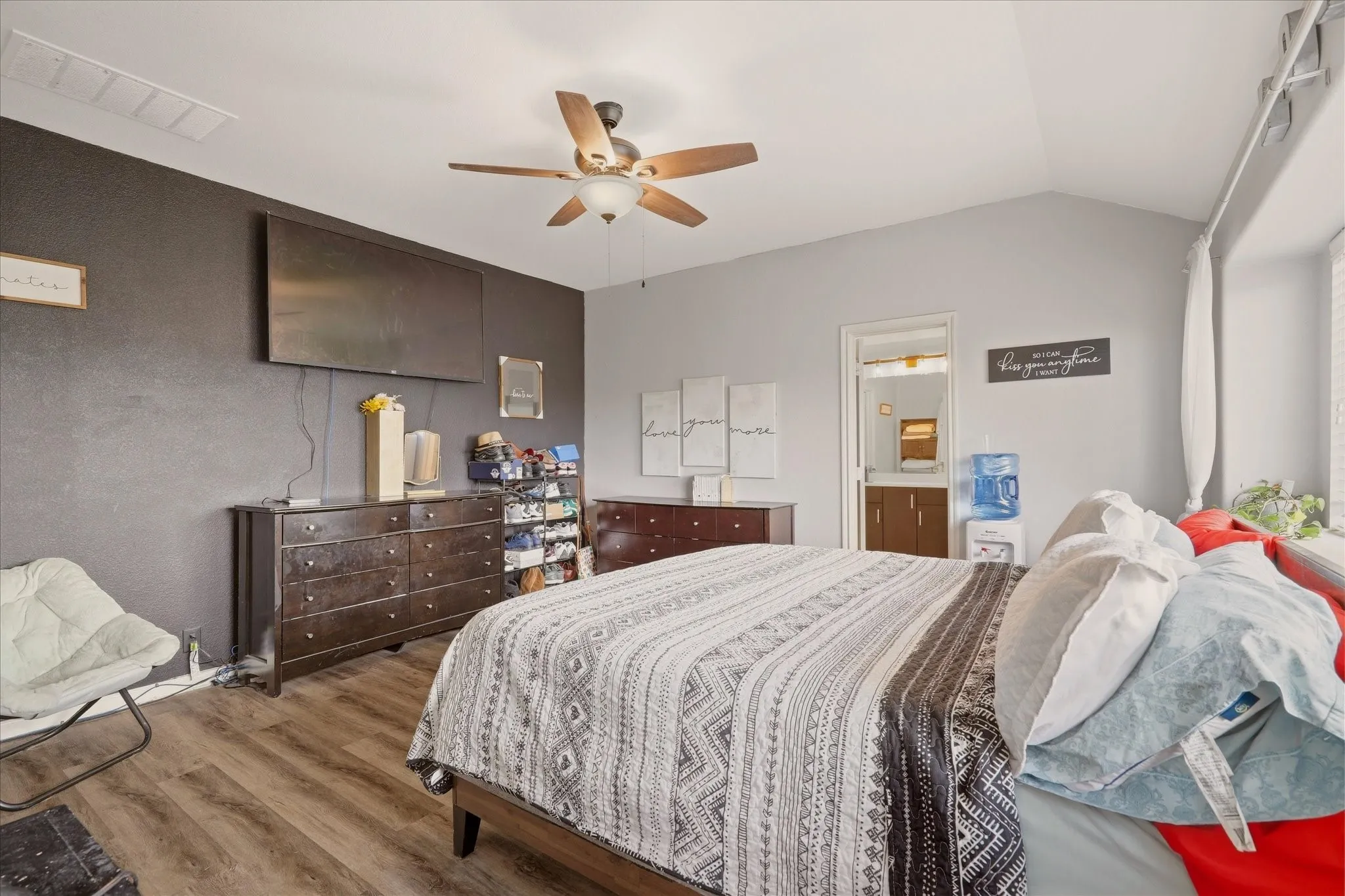 Single Family Residence For Sale in Kaufman County , 4105 Candleberry Lane, Heartland, Texas 75126, 3 Bedroom, 2 Bathroom, 2 Garage spaces, 1,876 Sqft, built in 2017, mls#21389618, Real Estate Agent in Heartland, Homes For Sale in Kaufman county, Homes For Sale in Heartland, Realtor in Heartland Texas, Real Estate Brokerage Independent Realty Texas, Luminita Cordes Realtor