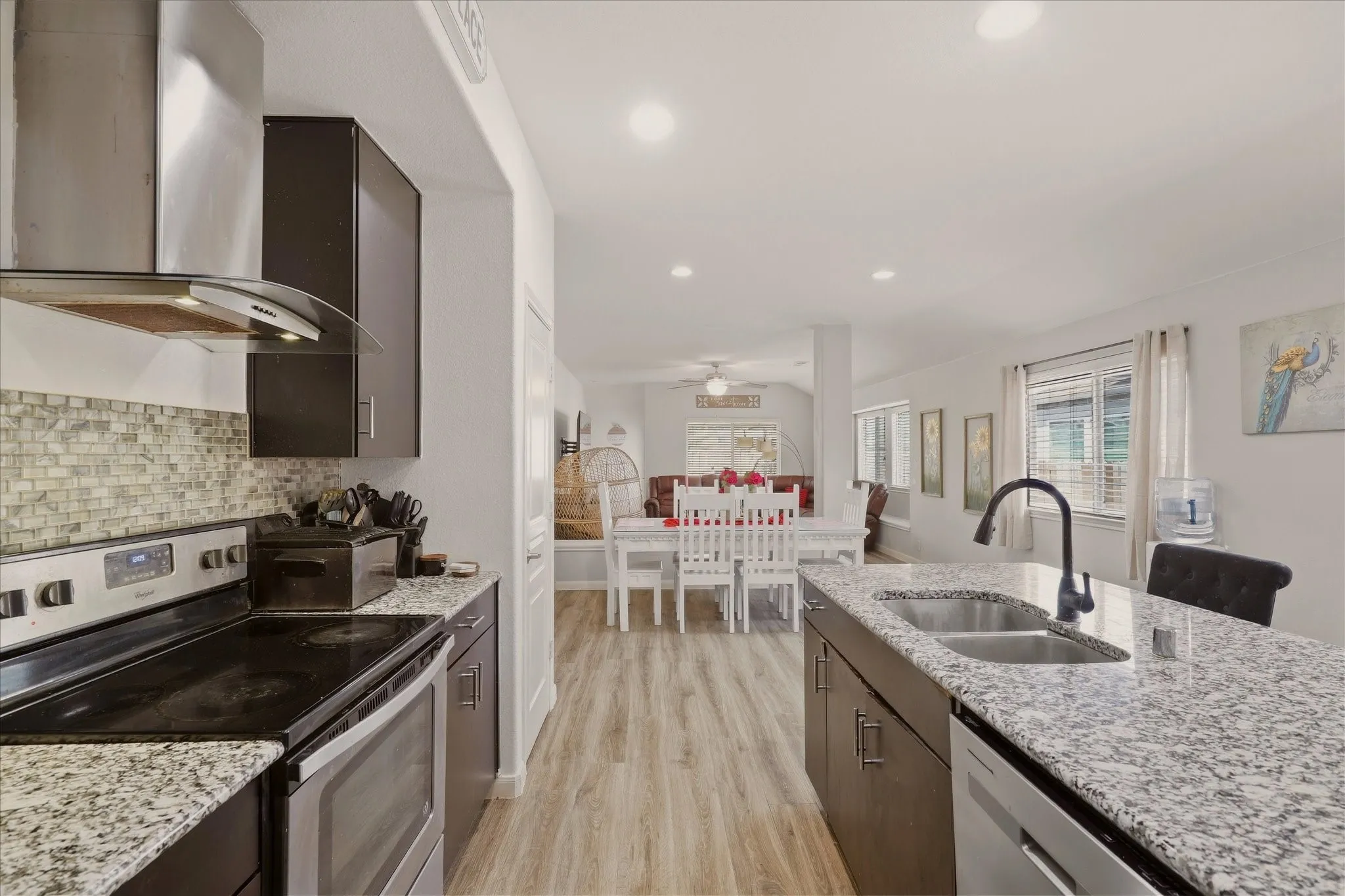 Single Family Residence For Sale in Kaufman County , 4105 Candleberry Lane, Heartland, Texas 75126, 3 Bedroom, 2 Bathroom, 2 Garage spaces, 1,876 Sqft, built in 2017, mls#21389618, Real Estate Agent in Heartland, Homes For Sale in Kaufman county, Homes For Sale in Heartland, Realtor in Heartland Texas, Real Estate Brokerage Independent Realty Texas, Luminita Cordes Realtor