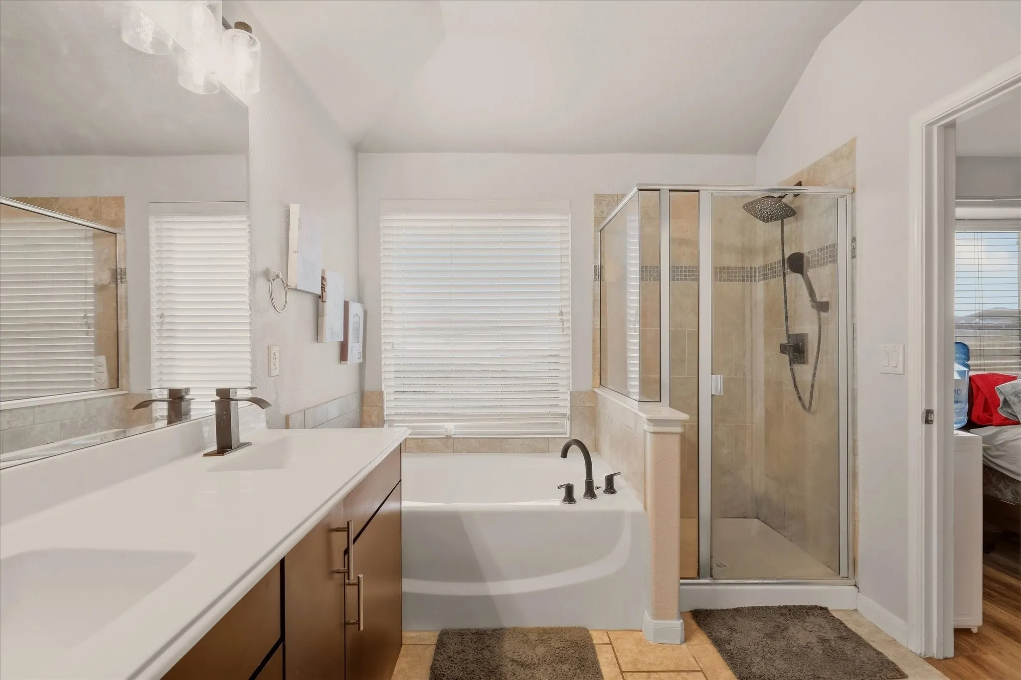 Single Family Residence For Sale in Kaufman County , 4105 Candleberry Lane, Heartland, Texas 75126, 3 Bedroom, 2 Bathroom, 2 Garage spaces, 1,876 Sqft, built in 2017, mls#21389618, Real Estate Agent in Heartland, Homes For Sale in Kaufman county, Homes For Sale in Heartland, Realtor in Heartland Texas, Real Estate Brokerage Independent Realty Texas, Luminita Cordes Realtor