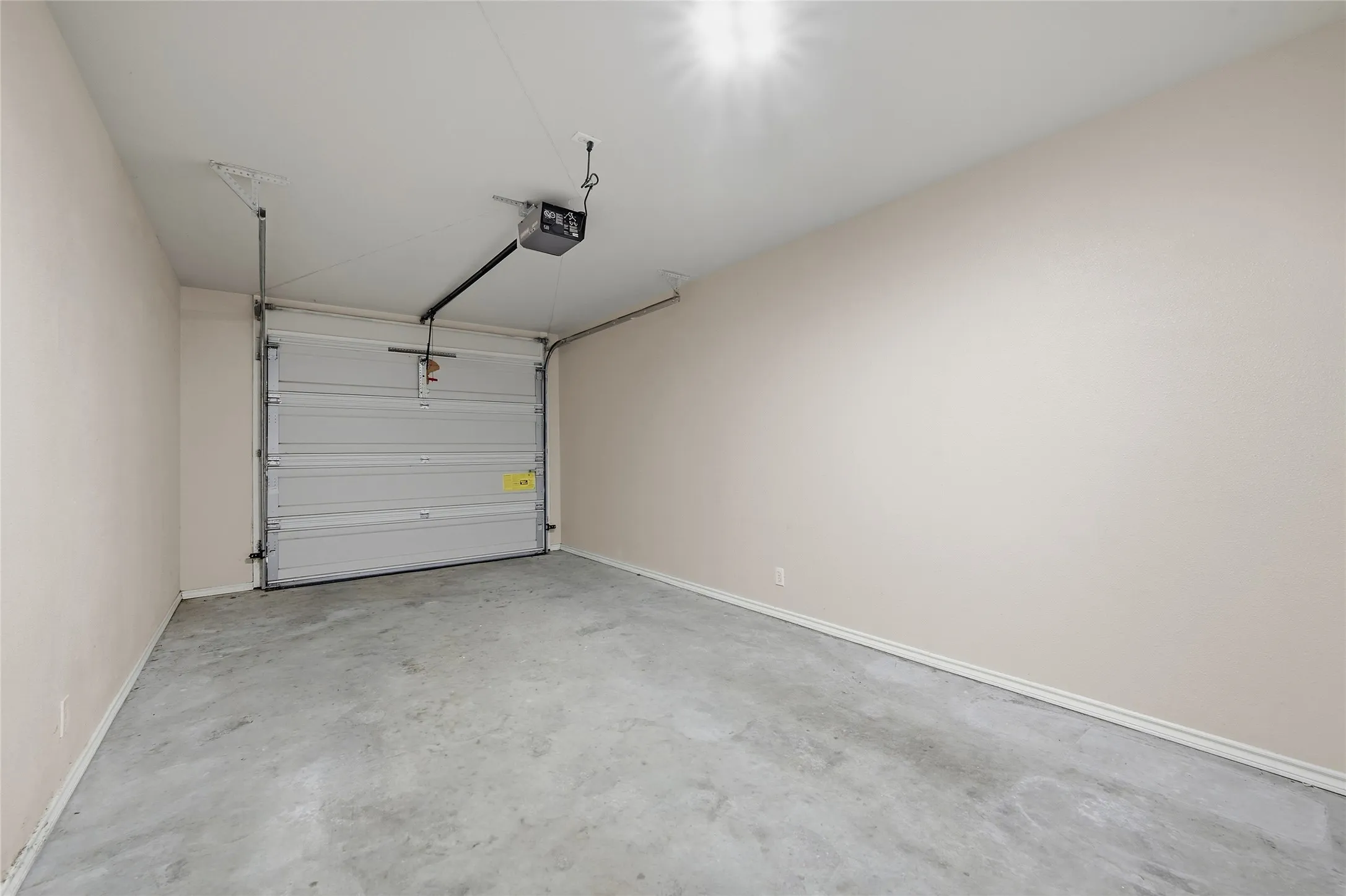 Duplex For Rent in Grayson County , 1017 Rice Street, Denison, Texas 75020, 2 Bedroom, 2 Bathroom, 1 Garage spaces, 1,013 Sqft, built in 2005, mls#21390532, Real Estate Agent in Denison, Homes For Rent in Grayson county, Homes For Rent in Denison, Realtor in Denison Texas, Real Estate Brokerage Independent Realty Texas, Luminita Cordes Realtor