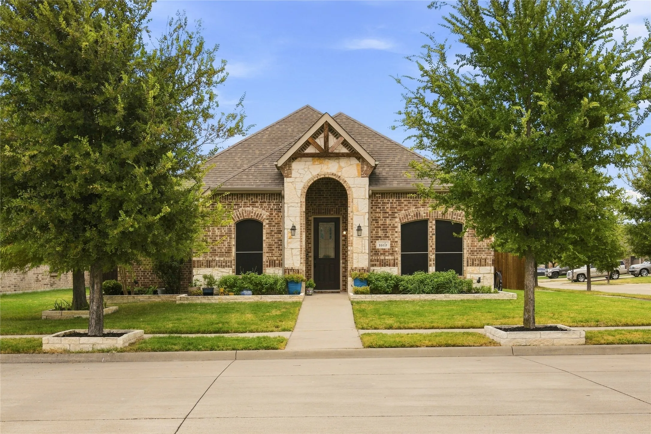 Single Family Residence For Sale