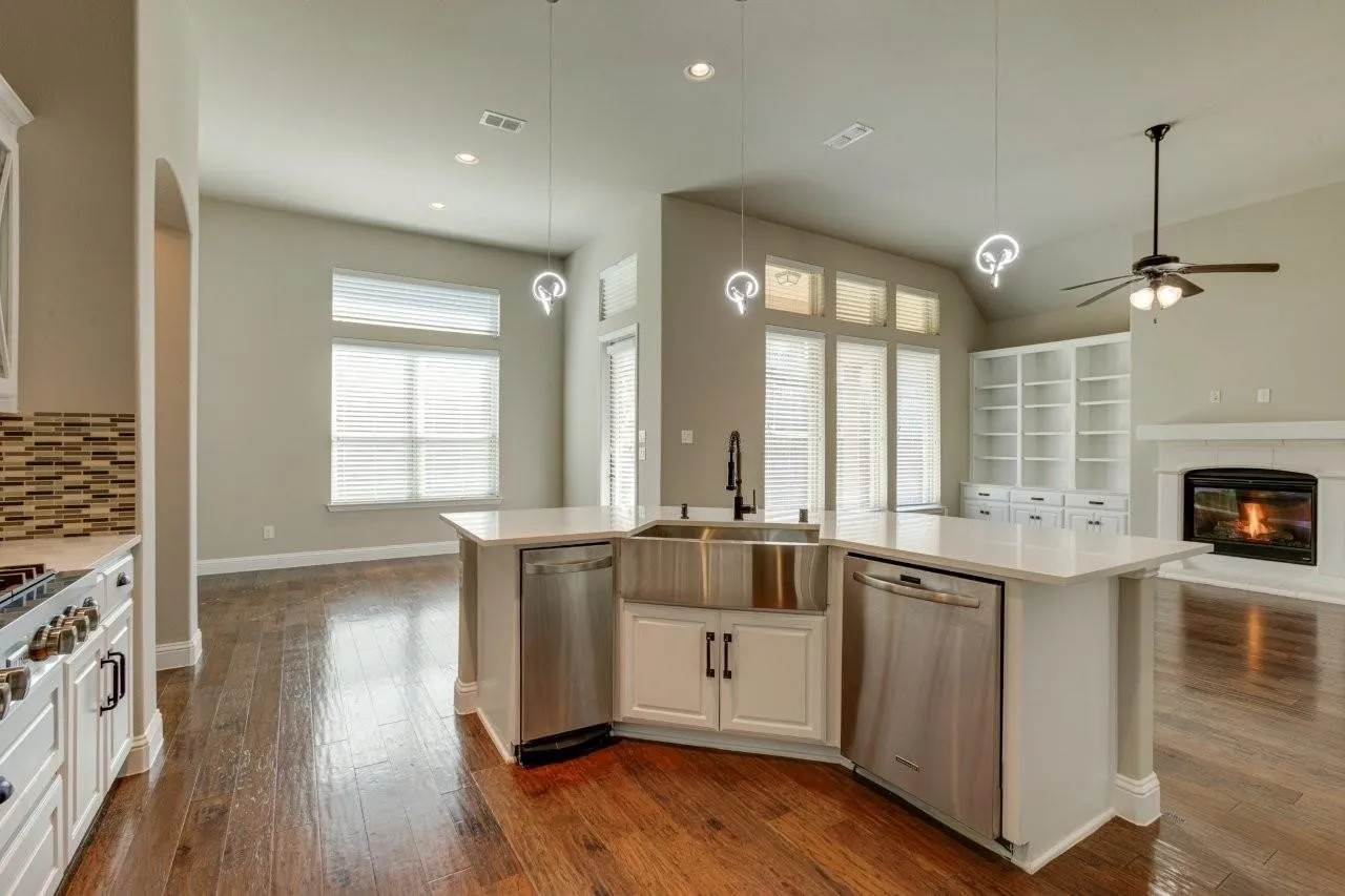 Single Family Residence For Rent in Collin County , 13788 El Toro Road, Frisco, Texas 75035, 4 Bedroom, 3 Bathroom, 2 Garage spaces, 2,385 Sqft, built in 2015, mls#21390475, Real Estate Agent in Frisco, Homes For Rent in Collin county, Homes For Rent in Frisco, Realtor in Frisco Texas, Real Estate Brokerage Independent Realty Texas, Luminita Cordes Realtor