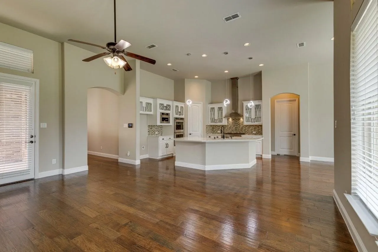 Single Family Residence For Rent in Collin County , 13788 El Toro Road, Frisco, Texas 75035, 4 Bedroom, 3 Bathroom, 2 Garage spaces, 2,385 Sqft, built in 2015, mls#21390475, Real Estate Agent in Frisco, Homes For Rent in Collin county, Homes For Rent in Frisco, Realtor in Frisco Texas, Real Estate Brokerage Independent Realty Texas, Luminita Cordes Realtor