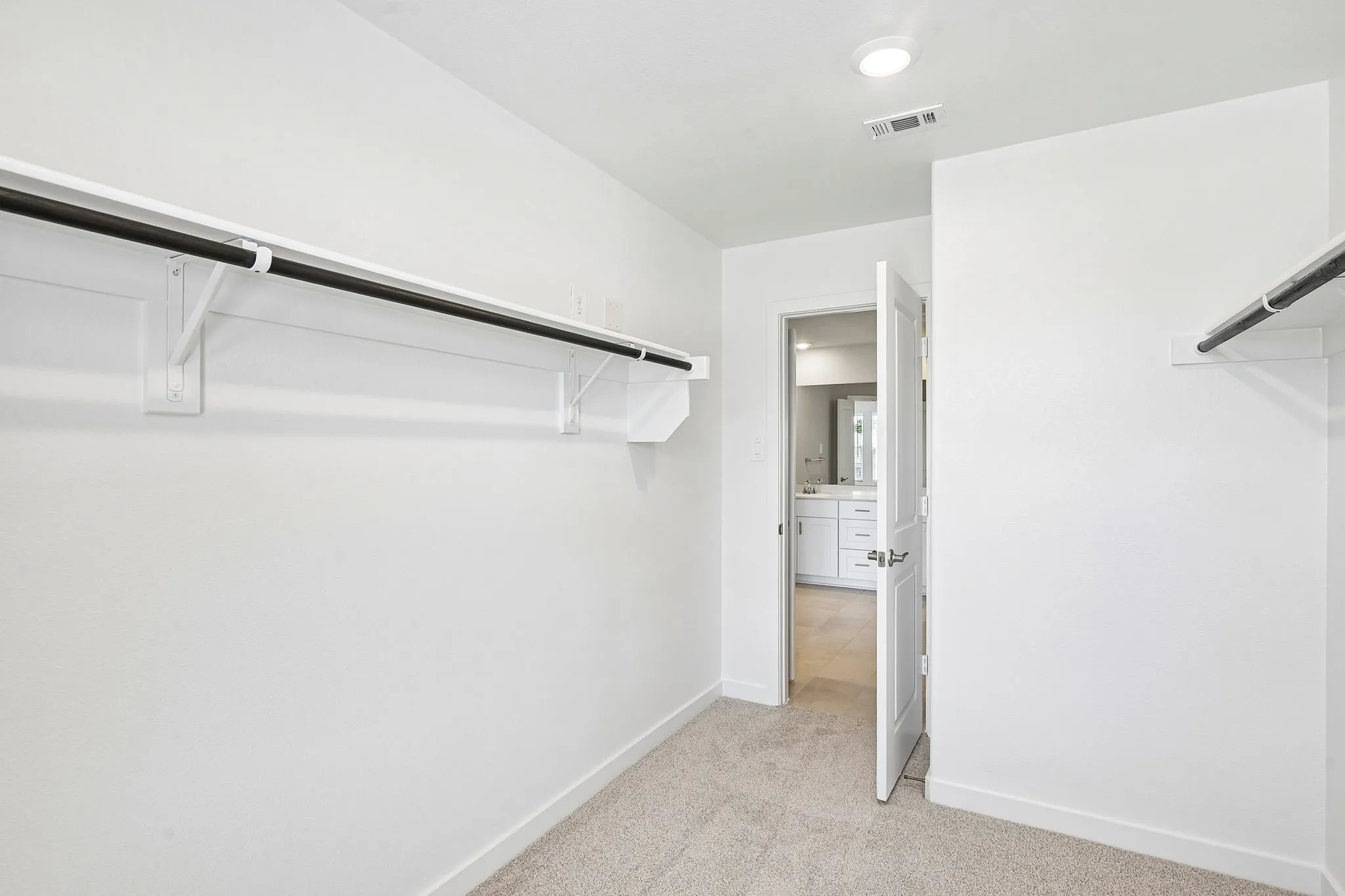 Photo is not of the actual home, but is an inspirational photo of builder’s model home and may depict options, furnishings, and/or decorator features that are not included.