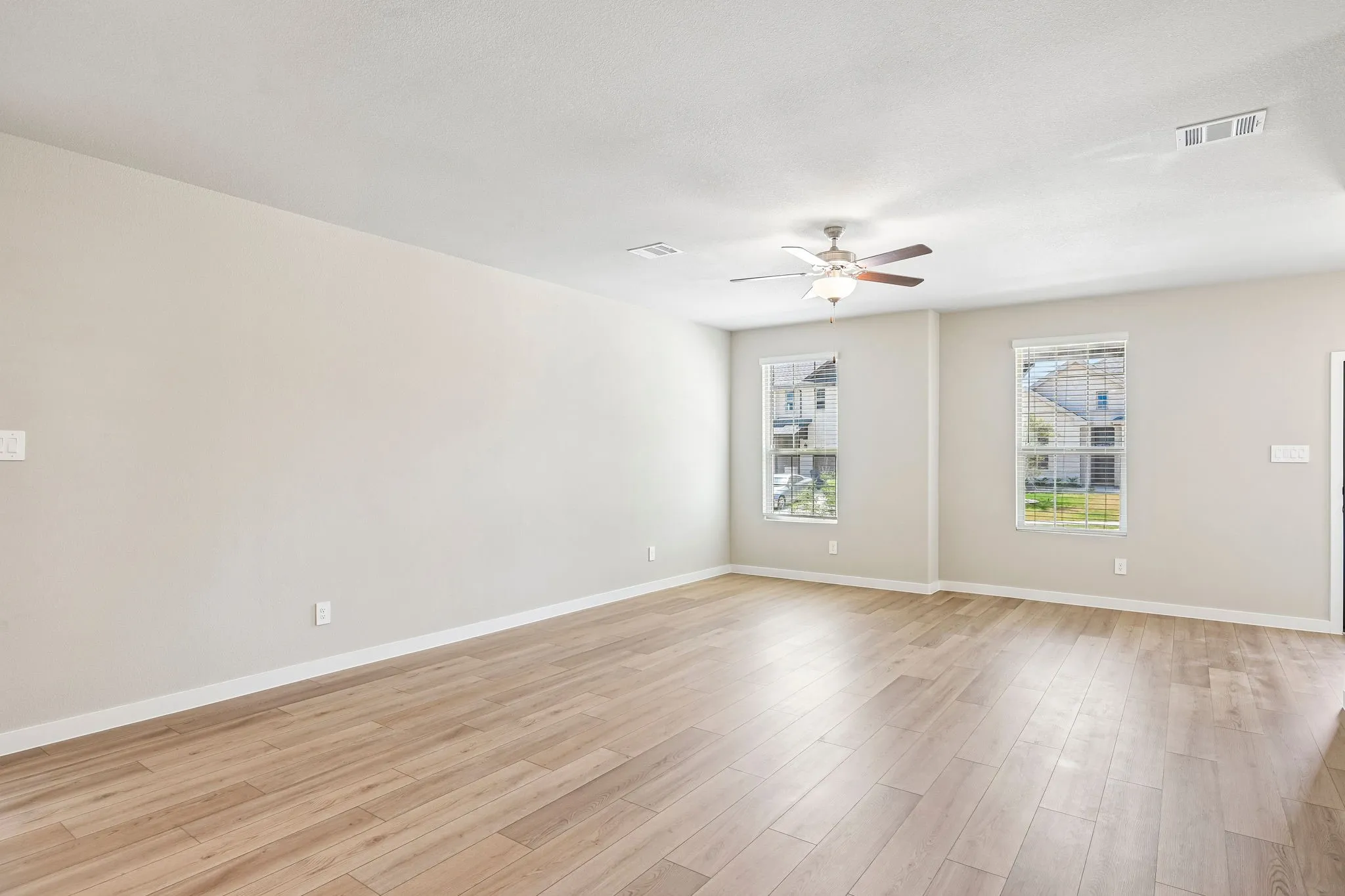 Photo is not of the actual home, but is an inspirational photo of builder’s model home and may depict options, furnishings, and/or decorator features that are not included.