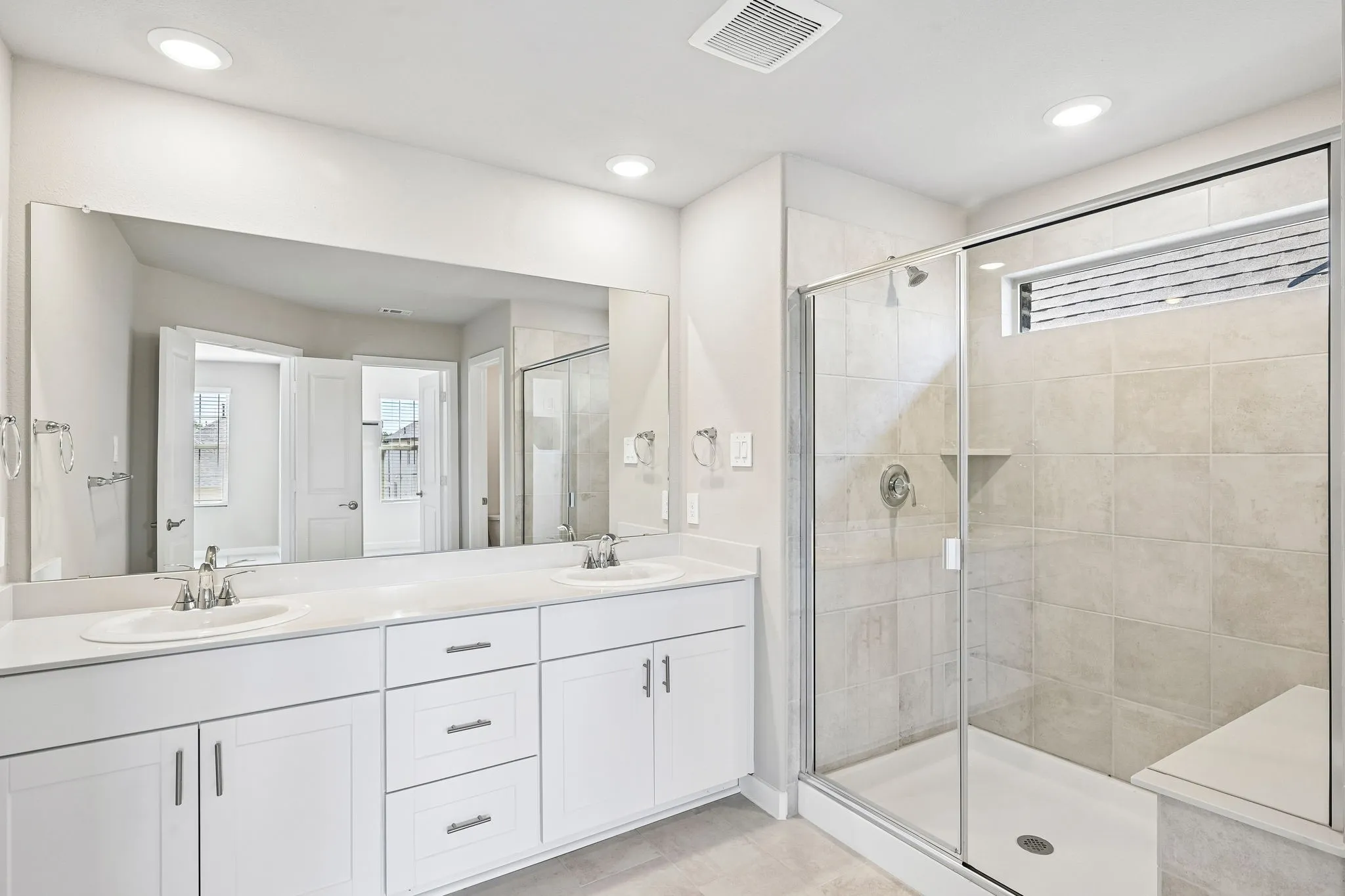 Photo is not of the actual home, but is an inspirational photo of builder’s model home and may depict options, furnishings, and/or decorator features that are not included.