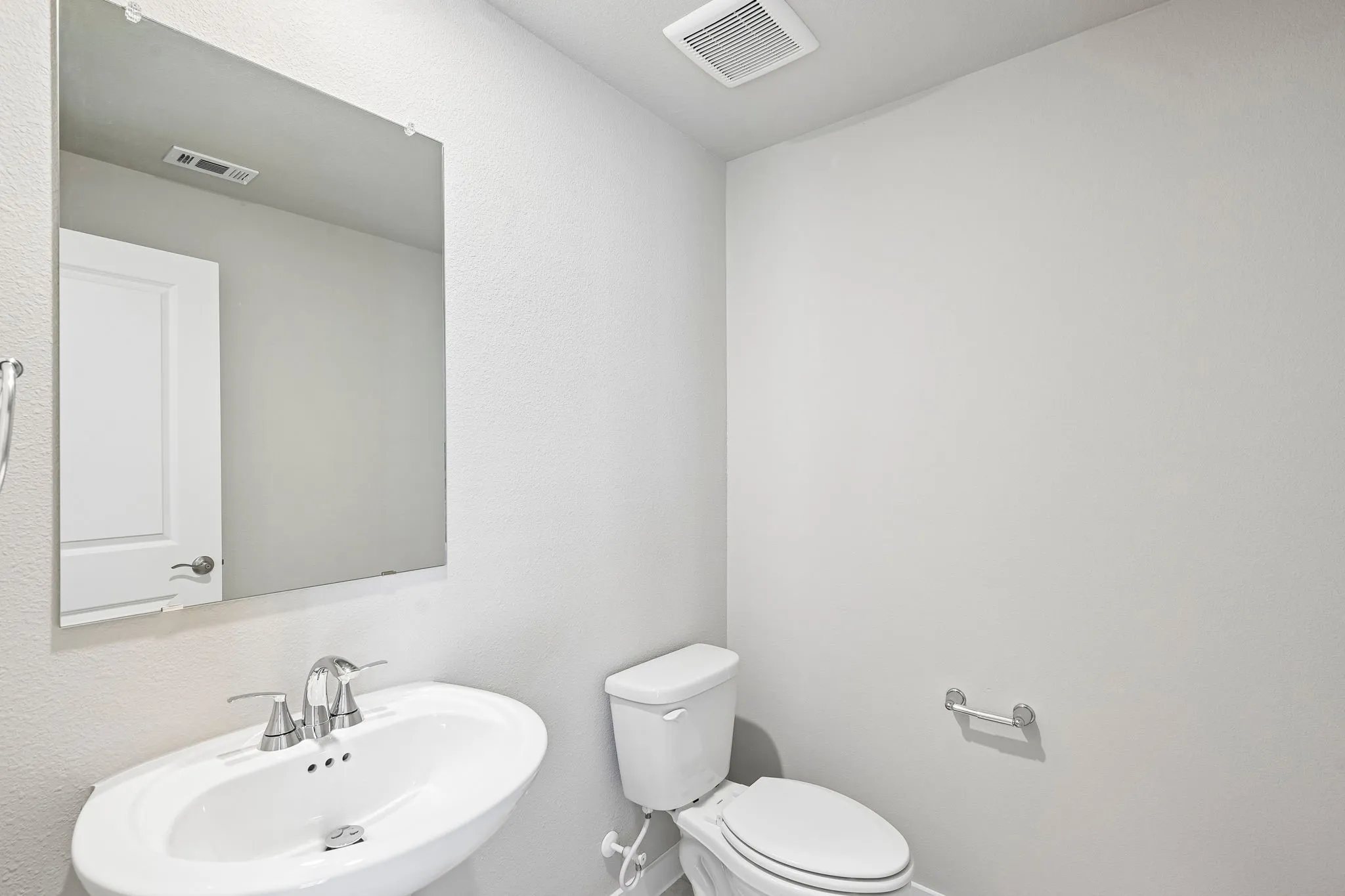 Photo is not of the actual home, but is an inspirational photo of builder’s model home and may depict options, furnishings, and/or decorator features that are not included.