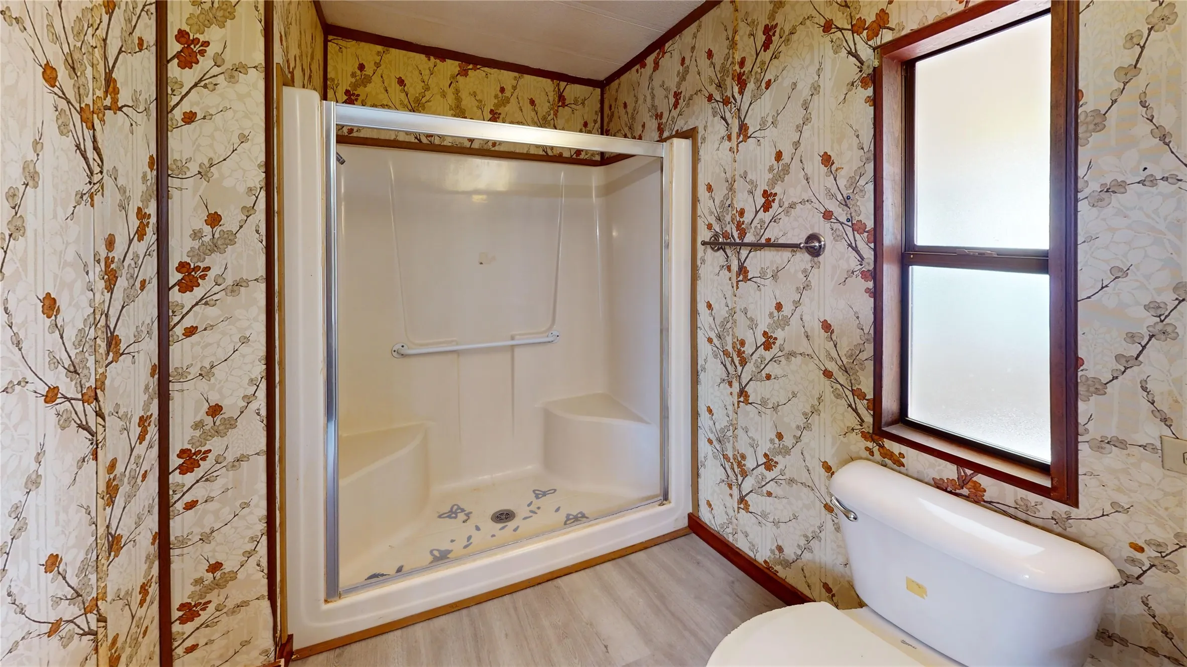 Single Family Residence For Sale in Mason County , 1105 Westmoreland, Mason, Texas 76856, 3 Bedroom, 2 Bathroom, Garage spaces, 2,236 Sqft, built in 1983, mls#21390529, Real Estate Agent in Mason, Homes For Sale in Mason county, Homes For Sale in Mason, Realtor in Mason Texas, Real Estate Brokerage Independent Realty Texas, Luminita Cordes Realtor