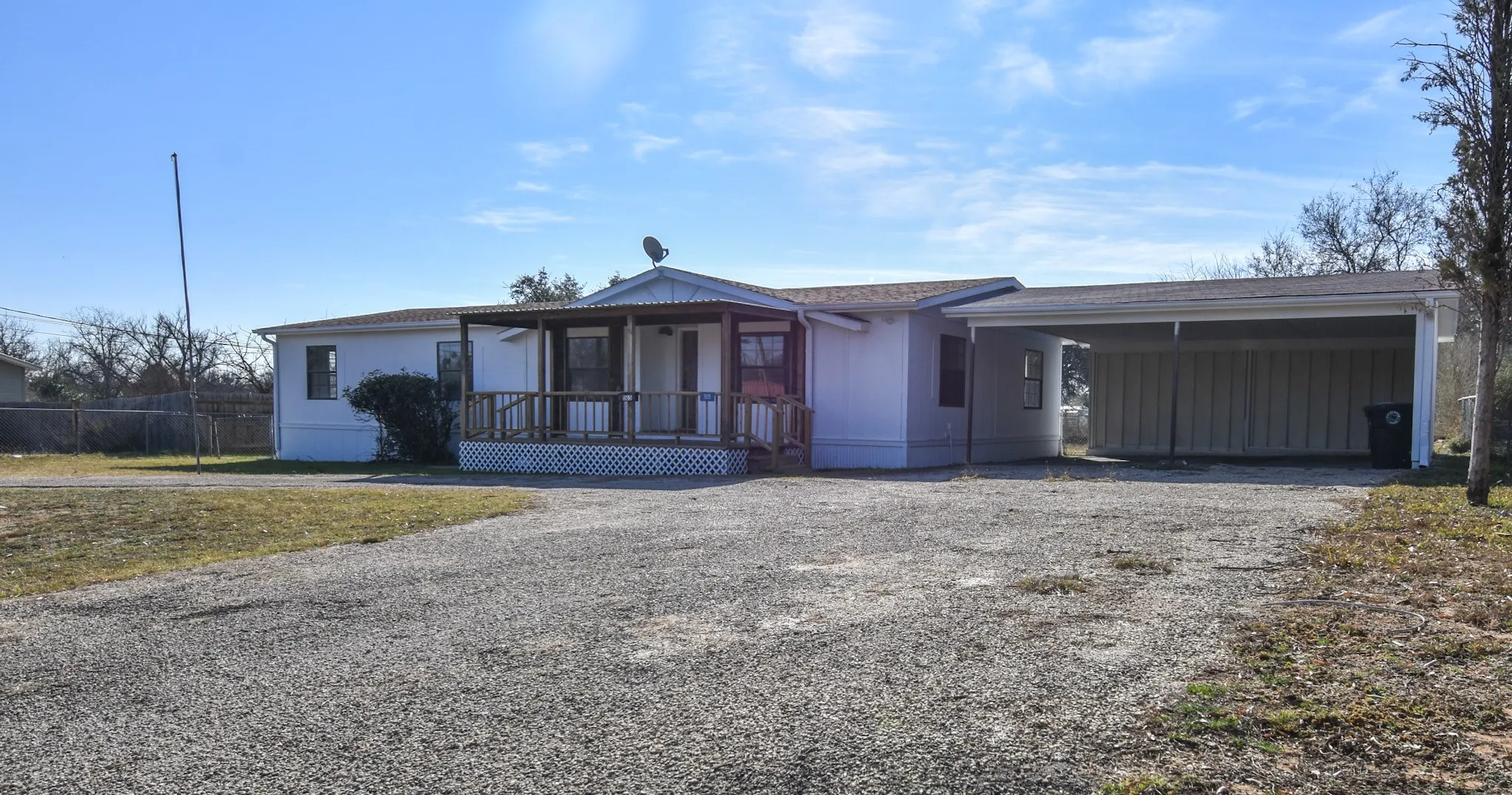 Single Family Residence For Sale in Mason County , 1105 Westmoreland, Mason, Texas 76856, 3 Bedroom, 2 Bathroom, Garage spaces, 2,236 Sqft, built in 1983, mls#21390529, Real Estate Agent in Mason, Homes For Sale in Mason county, Homes For Sale in Mason, Realtor in Mason Texas, Real Estate Brokerage Independent Realty Texas, Luminita Cordes Realtor