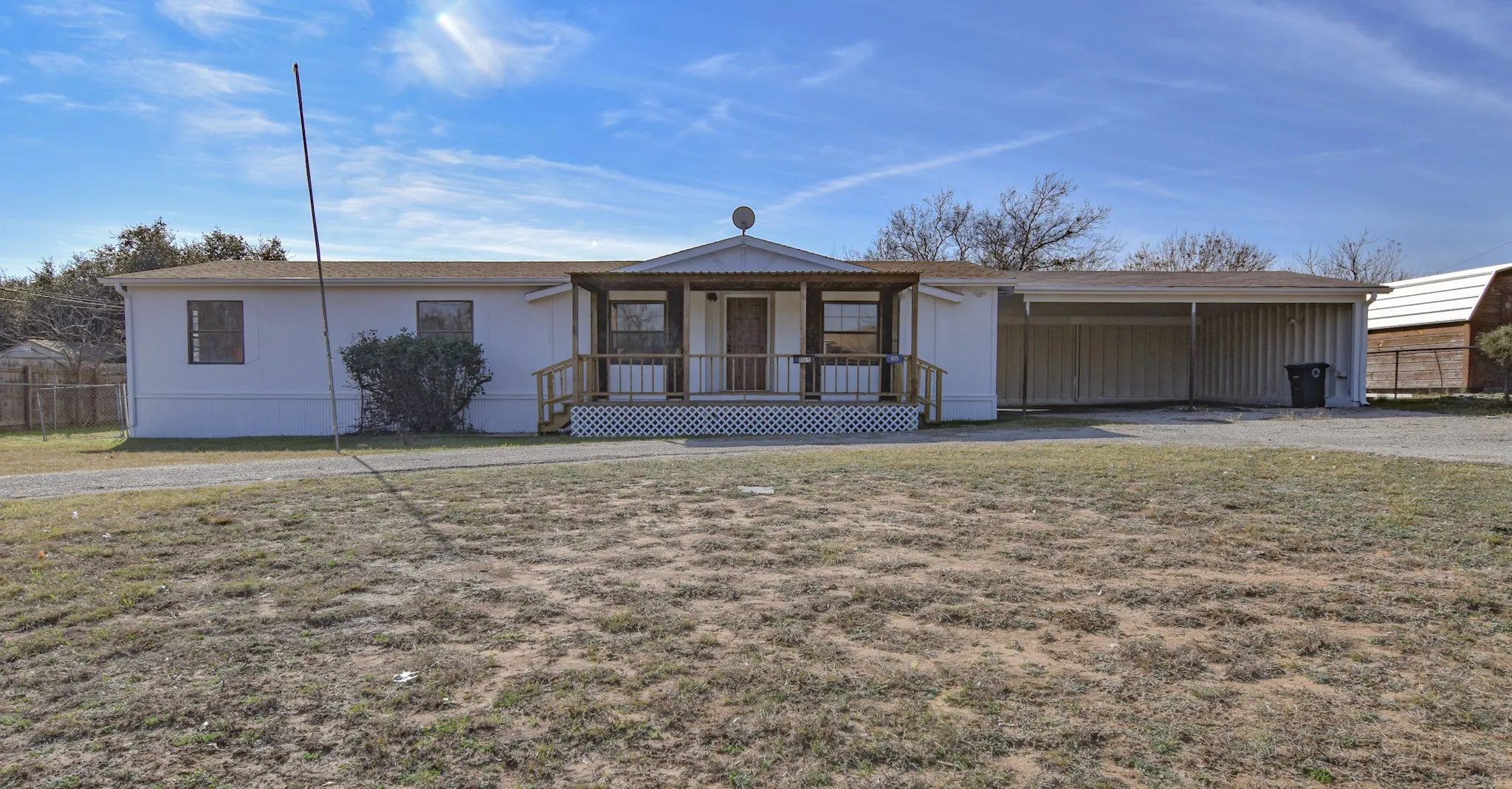 Single Family Residence For Sale in Mason County , 1105 Westmoreland, Mason, Texas 76856, 3 Bedroom, 2 Bathroom, Garage spaces, 2,236 Sqft, built in 1983, mls#21390529, Real Estate Agent in Mason, Homes For Sale in Mason county, Homes For Sale in Mason, Realtor in Mason Texas, Real Estate Brokerage Independent Realty Texas, Luminita Cordes Realtor