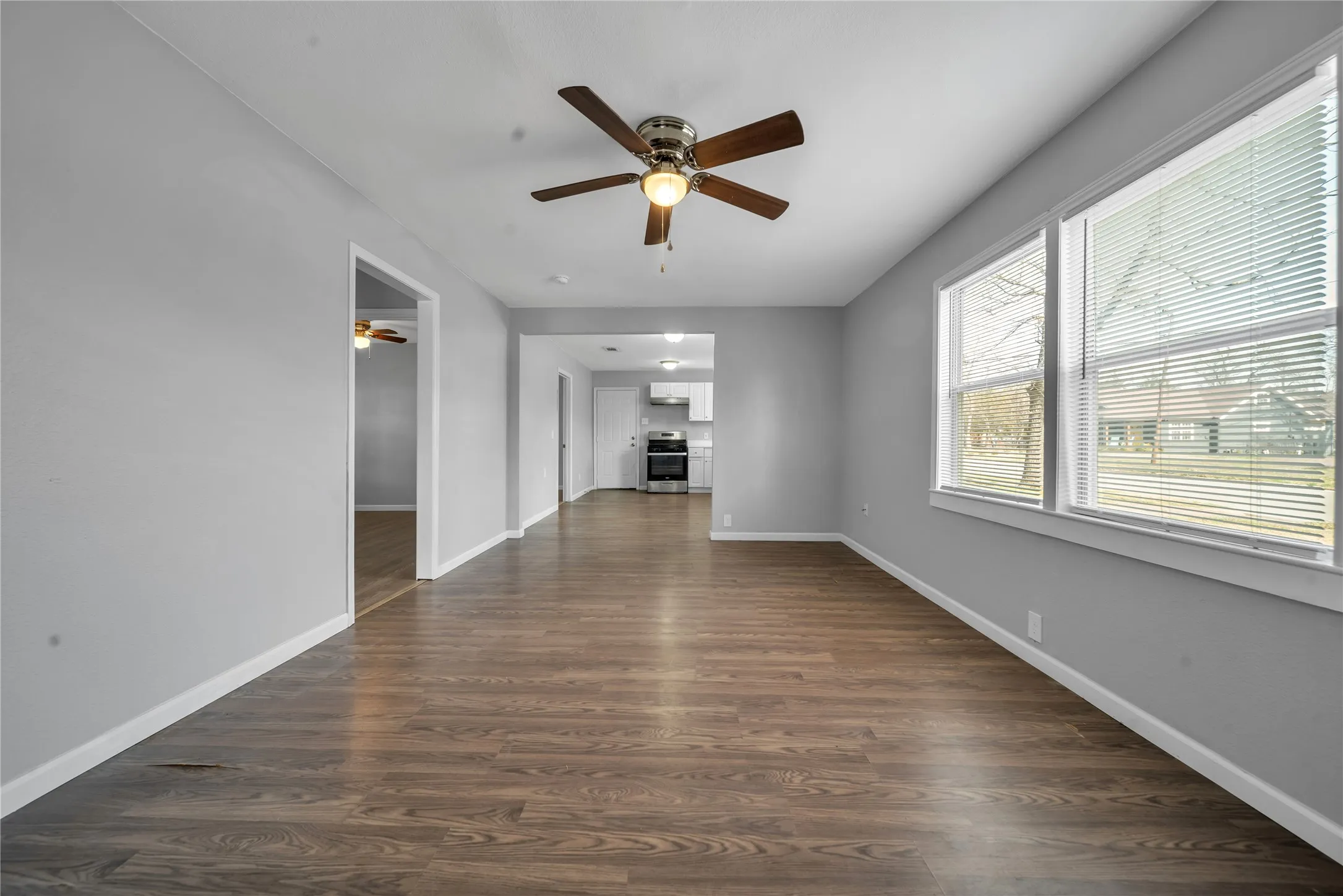 Single Family Residence For Sale in Kaufman County , 901 Johnson Street, Terrell, Texas 75160, 3 Bedroom, 1 Bathroom, 1 Garage spaces, 1,080 Sqft, built in 1990, mls#21390543, Real Estate Agent in Terrell, Homes For Sale in Kaufman county, Homes For Sale in Terrell, Realtor in Terrell Texas, Real Estate Brokerage Independent Realty Texas, Luminita Cordes Realtor