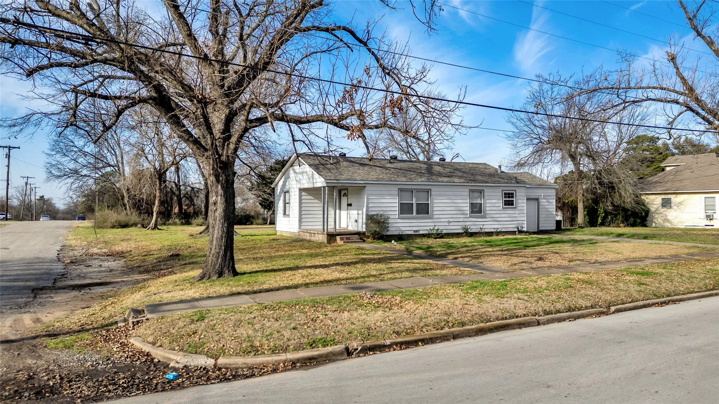 Single Family Residence For Sale