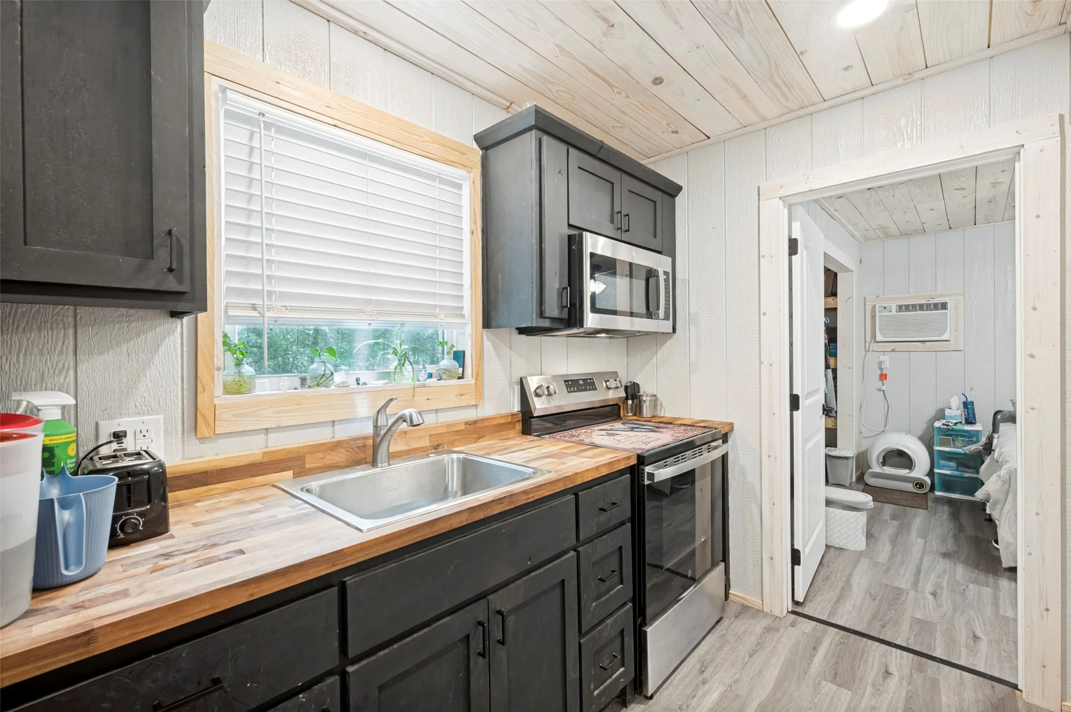 Cabin kitchen