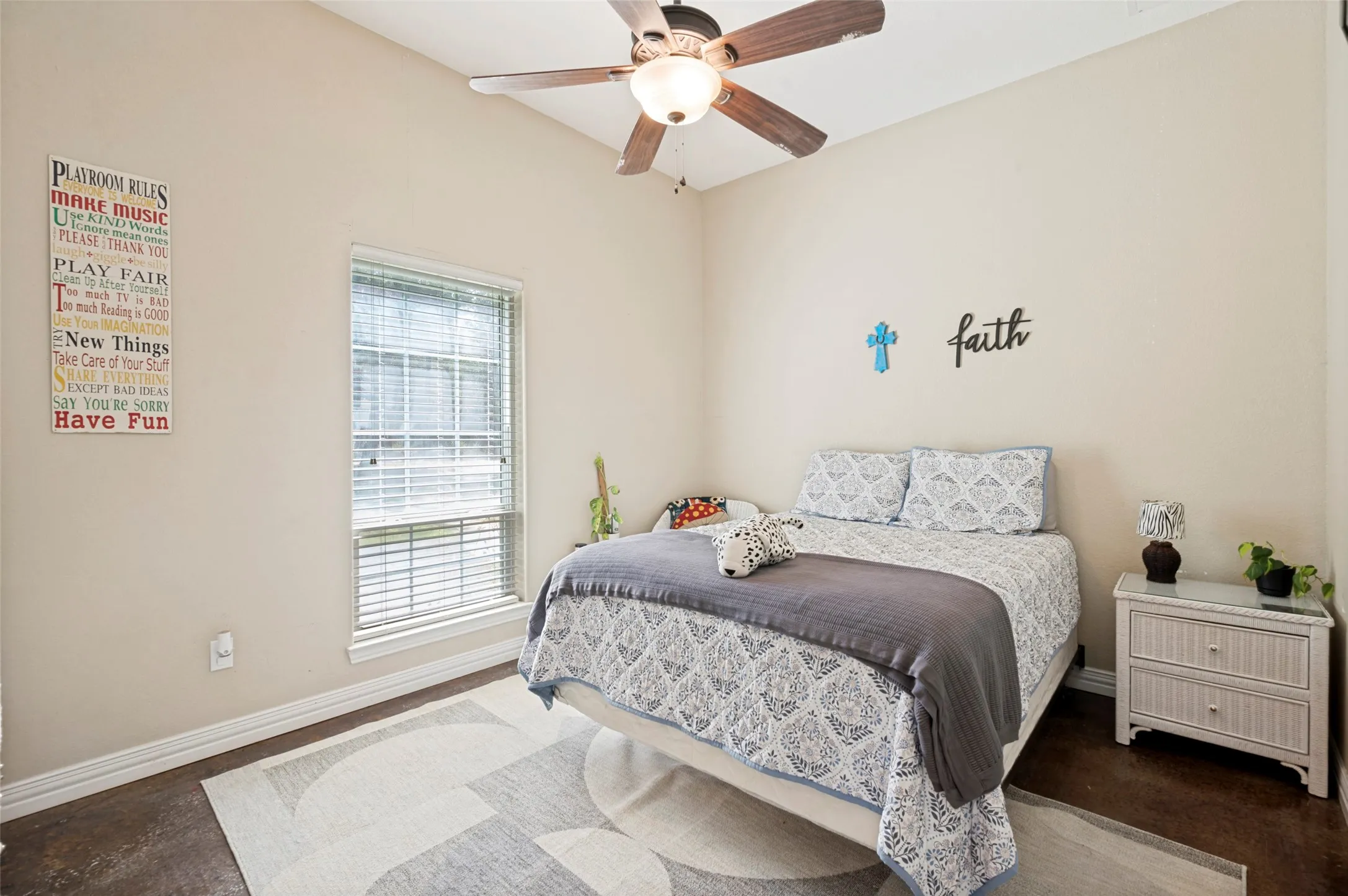 Single Family Residence For Sale in Henderson County , 30971 Fm 85, Kemp, Texas 75143, 4 Bedroom, 4 Bathroom, 3 Garage spaces, 3,214 Sqft, built in 2011, mls#21382643, Real Estate Agent in Kemp, Homes For Sale in Henderson county, Homes For Sale in Kemp, Realtor in Kemp Texas, Real Estate Brokerage Independent Realty Texas, Luminita Cordes Realtor